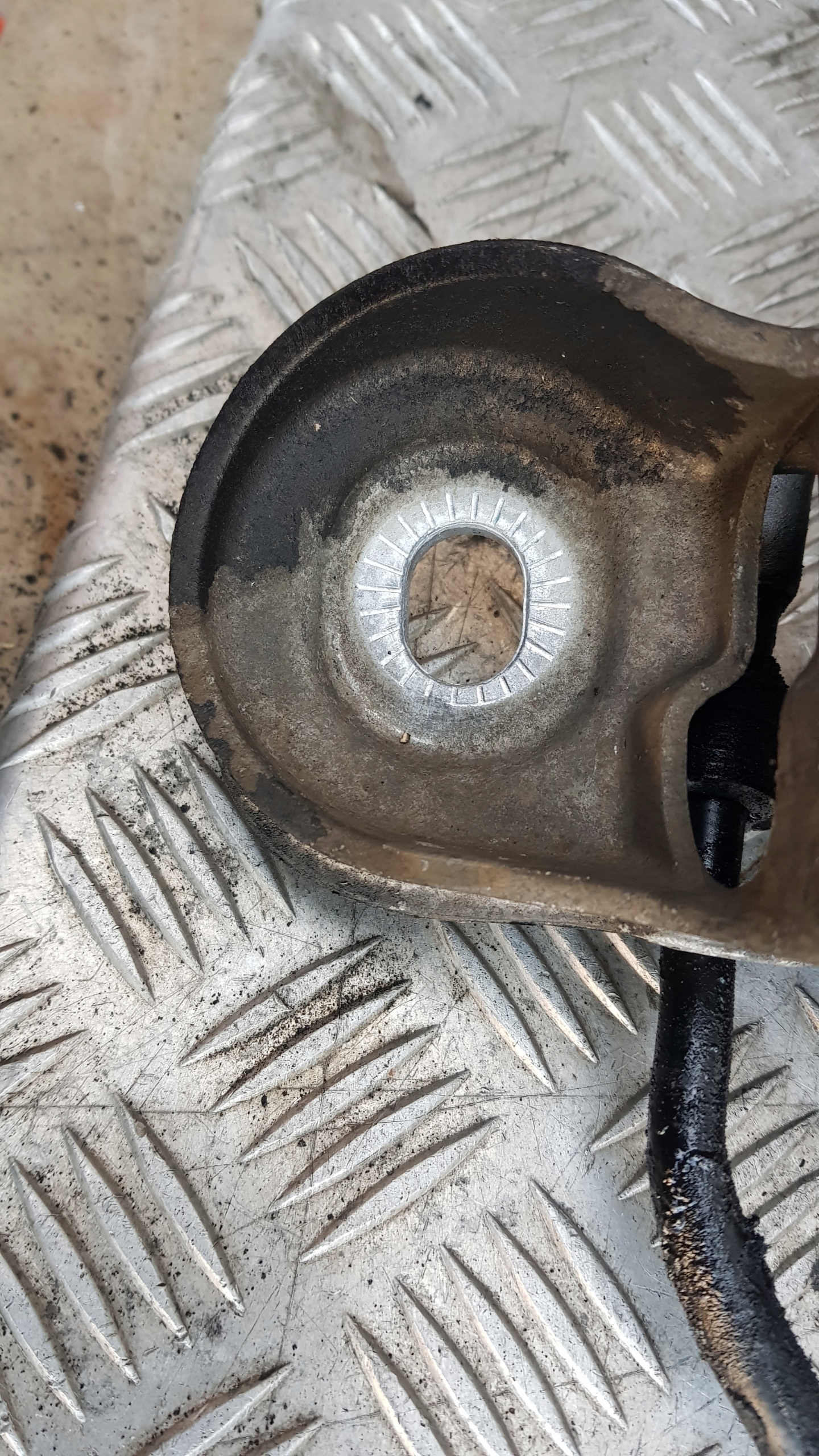 AUDI A4 B6 SUPERB engine mount airbag 1.9 TDI 8E0199352 right