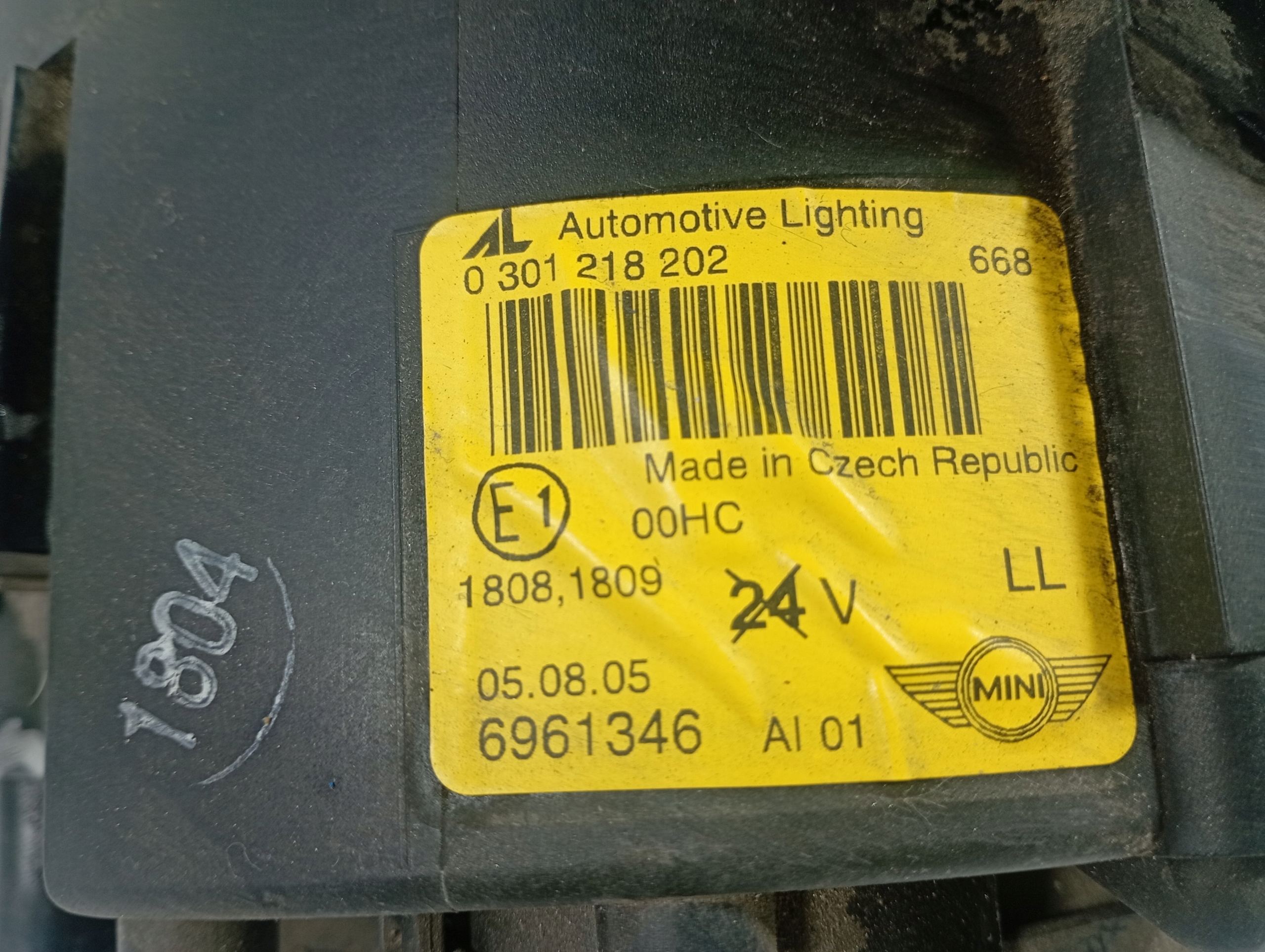 light right front REFLEKTOR right front 0301218202 Mini Cooper R50 01-06