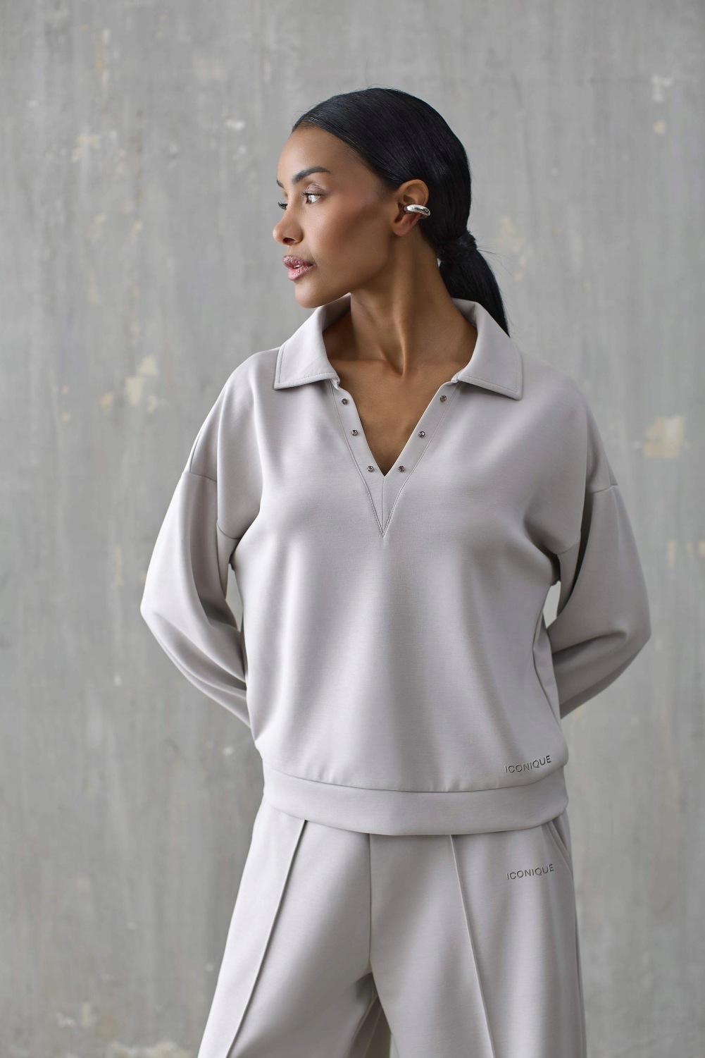Dámský elegantní komplet IC26FW-13 Šedý Iconique M
