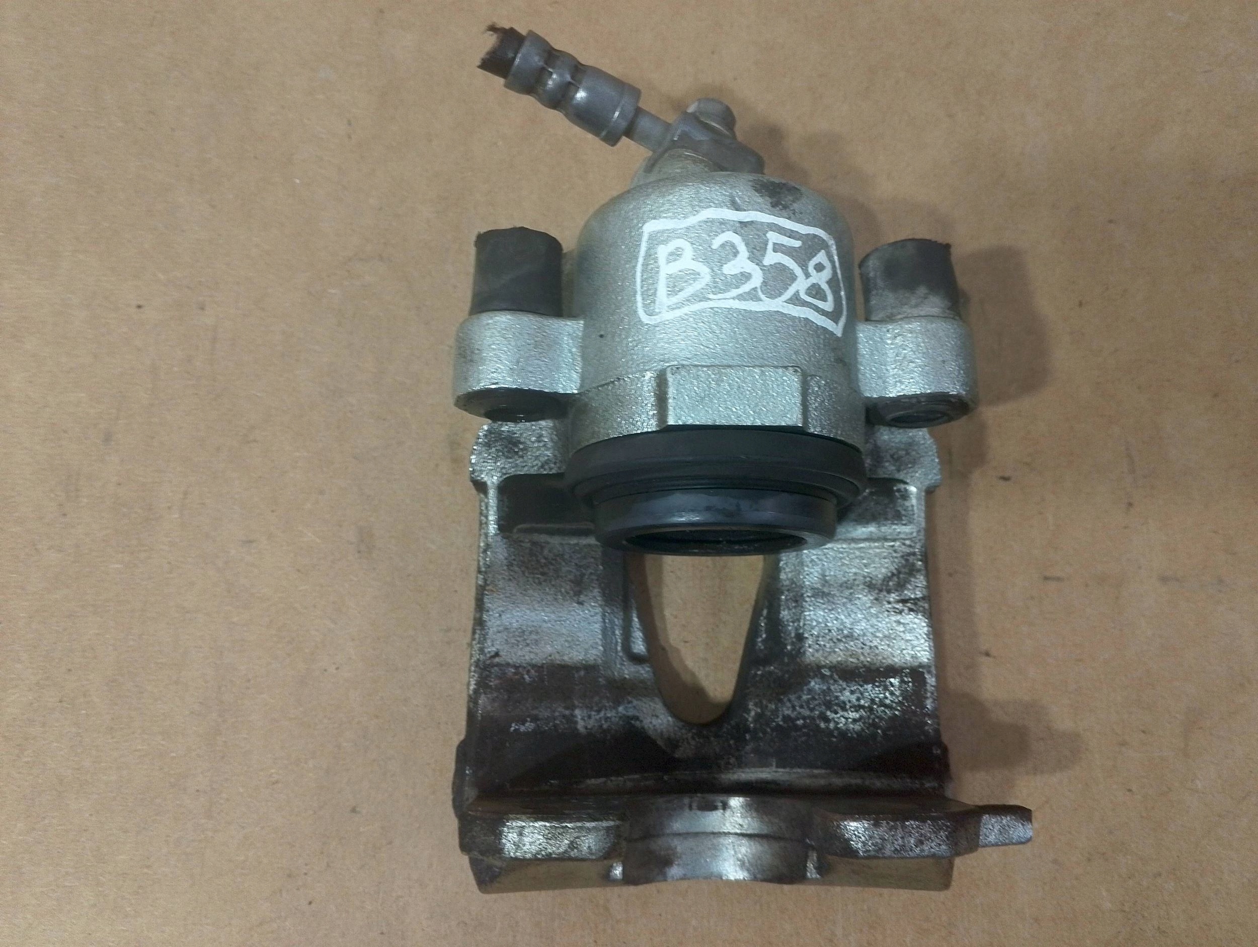 Audi A182A caliper brake front left 2Q0615105AH (B358)