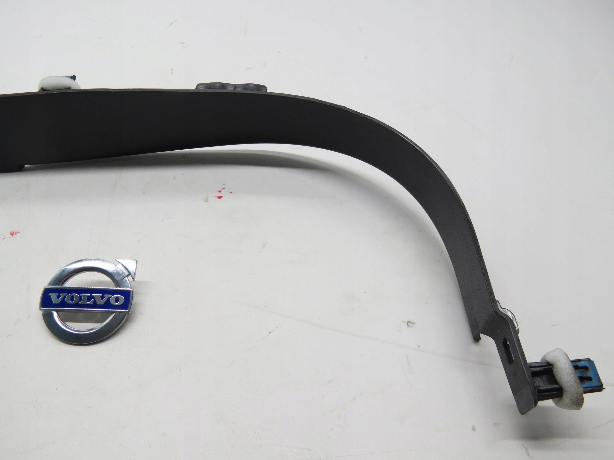 moulding threshold right front VOLVO V60 and S60 II 30715888 (2013-2018)R.