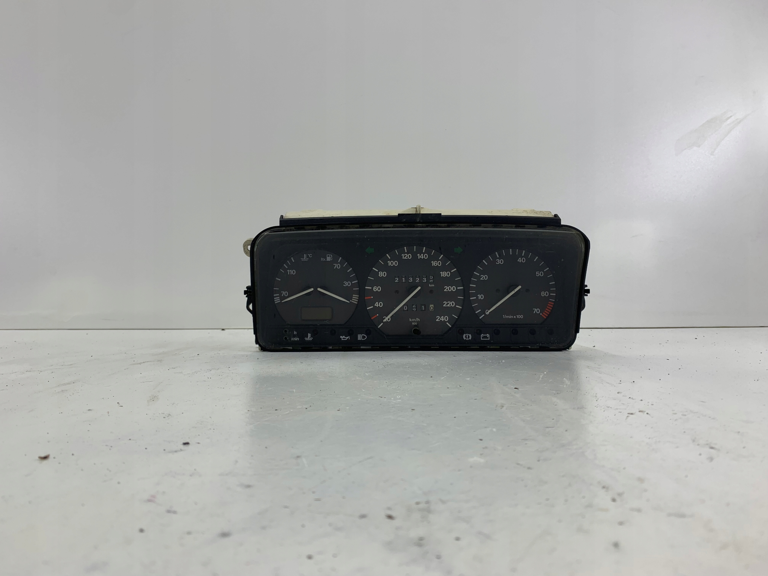 VW PASSAT B4 1.9 TDI dials dials 5220032310
