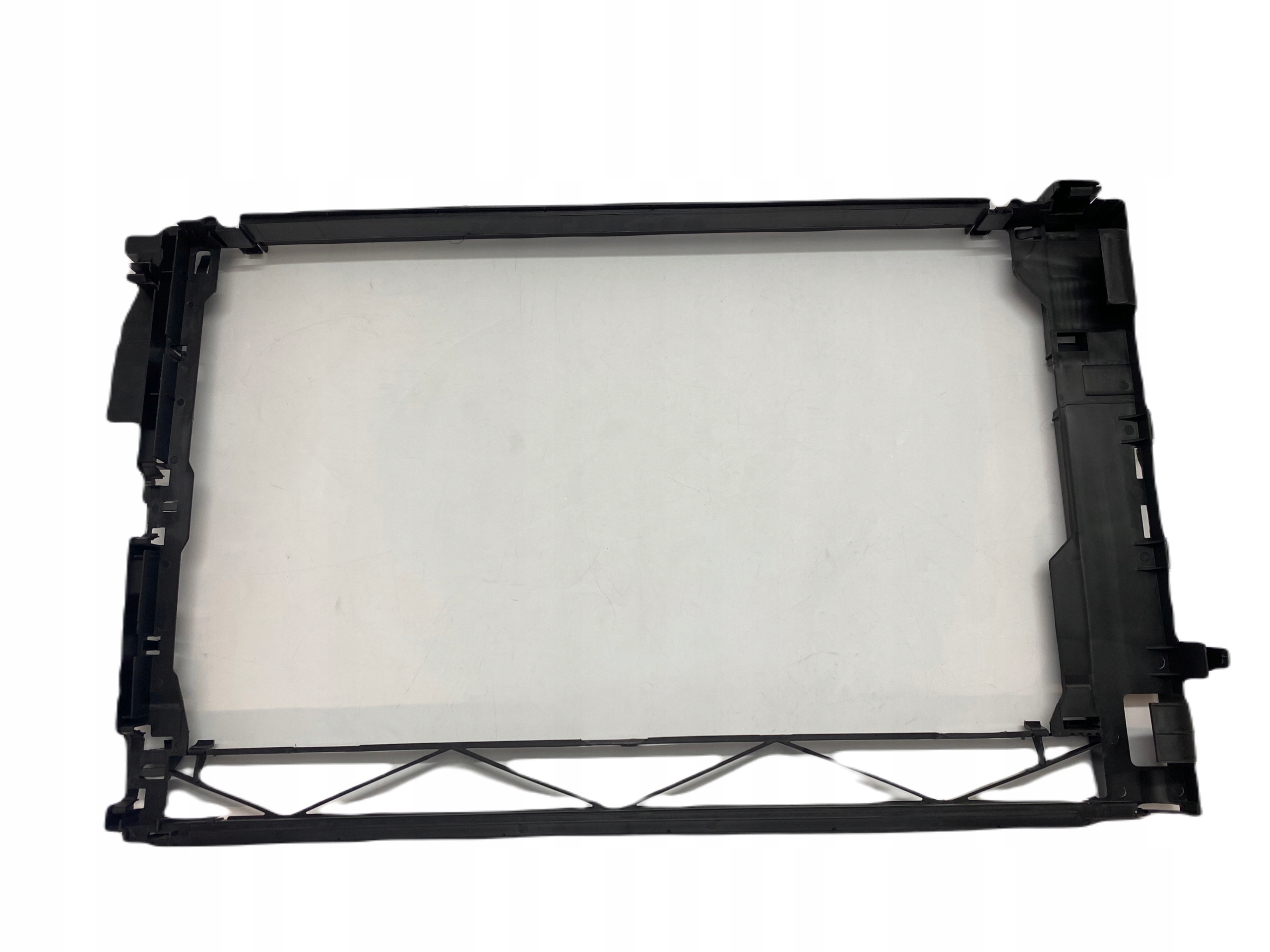 RAMKA RAMA OBUDOWA CHŁODNIC MOCOWANIE MERCEDES A W177 A156 CLA A117 45 AMG