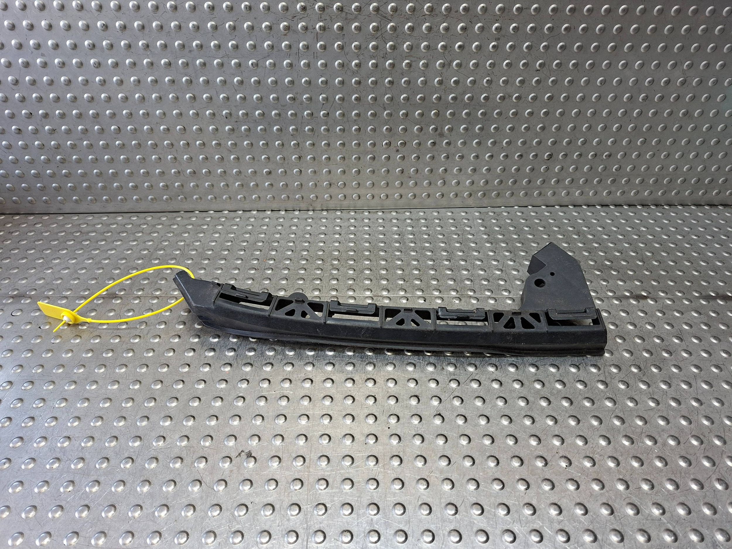 bumper bracket front right HONDA JAZZ 08- 71140-TF0-0004-C1