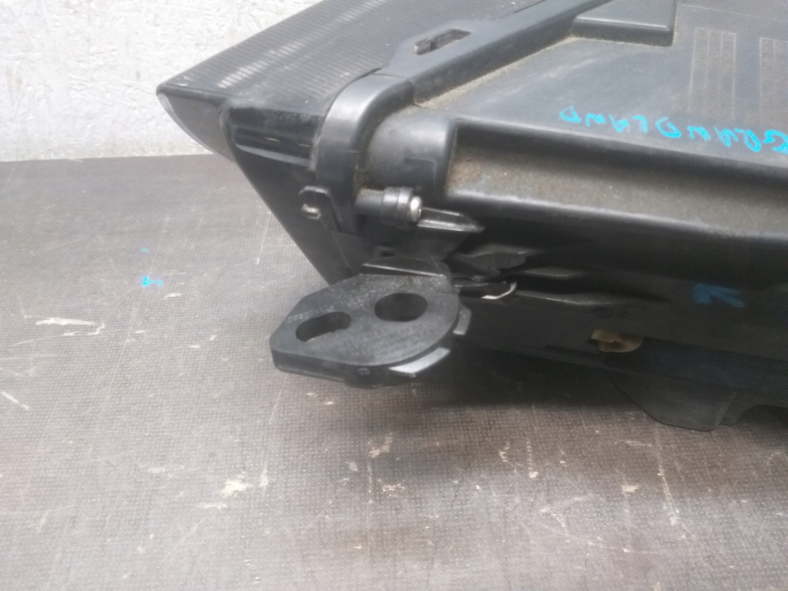 light front right OPEL CROSSLAND LED YP00015580