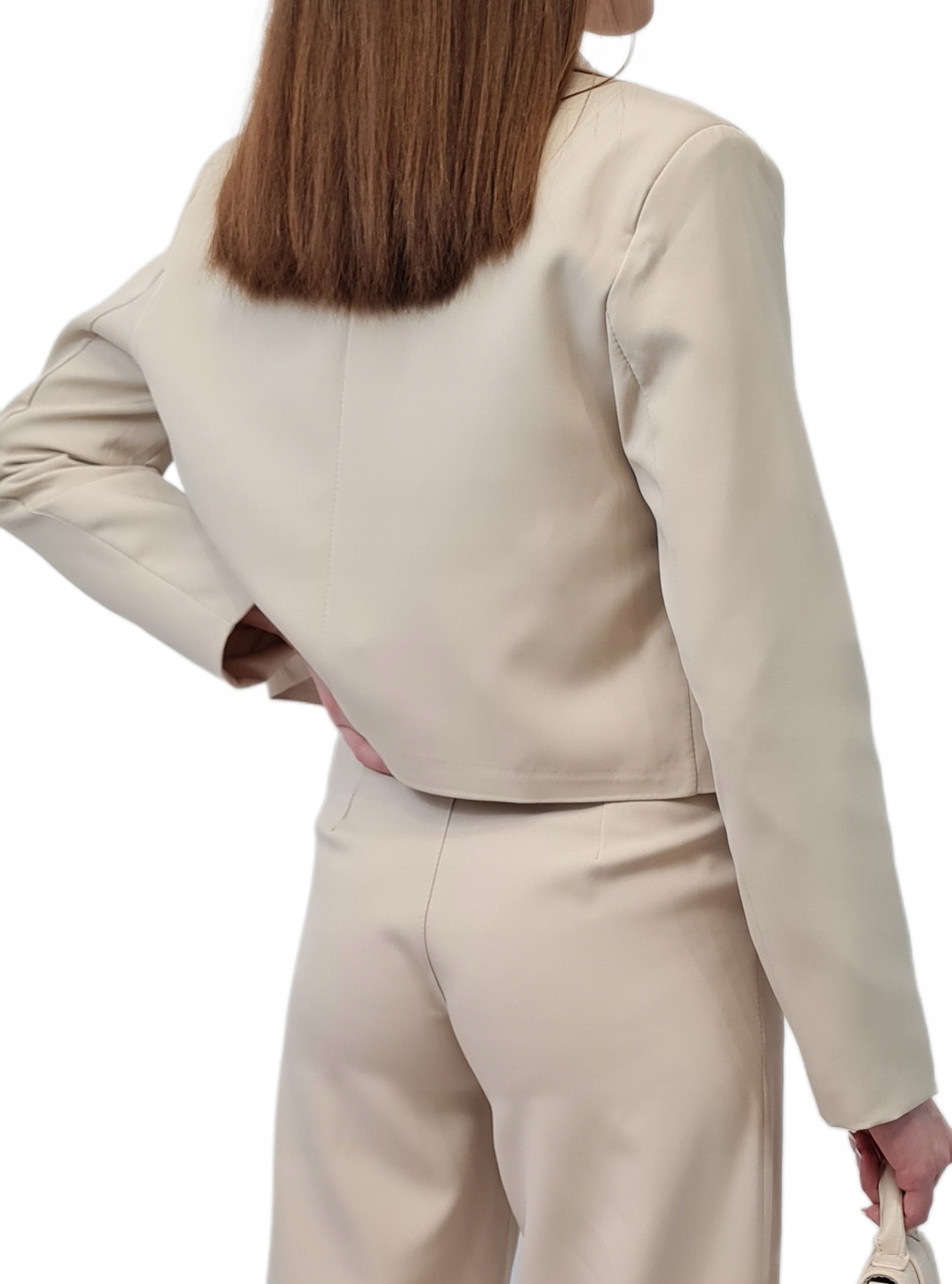 Elegancki Komplet GARNITUR DAMSKI Beżowy, Krótka Marynarka i Spodnie EAN (GTIN) 5906468920056