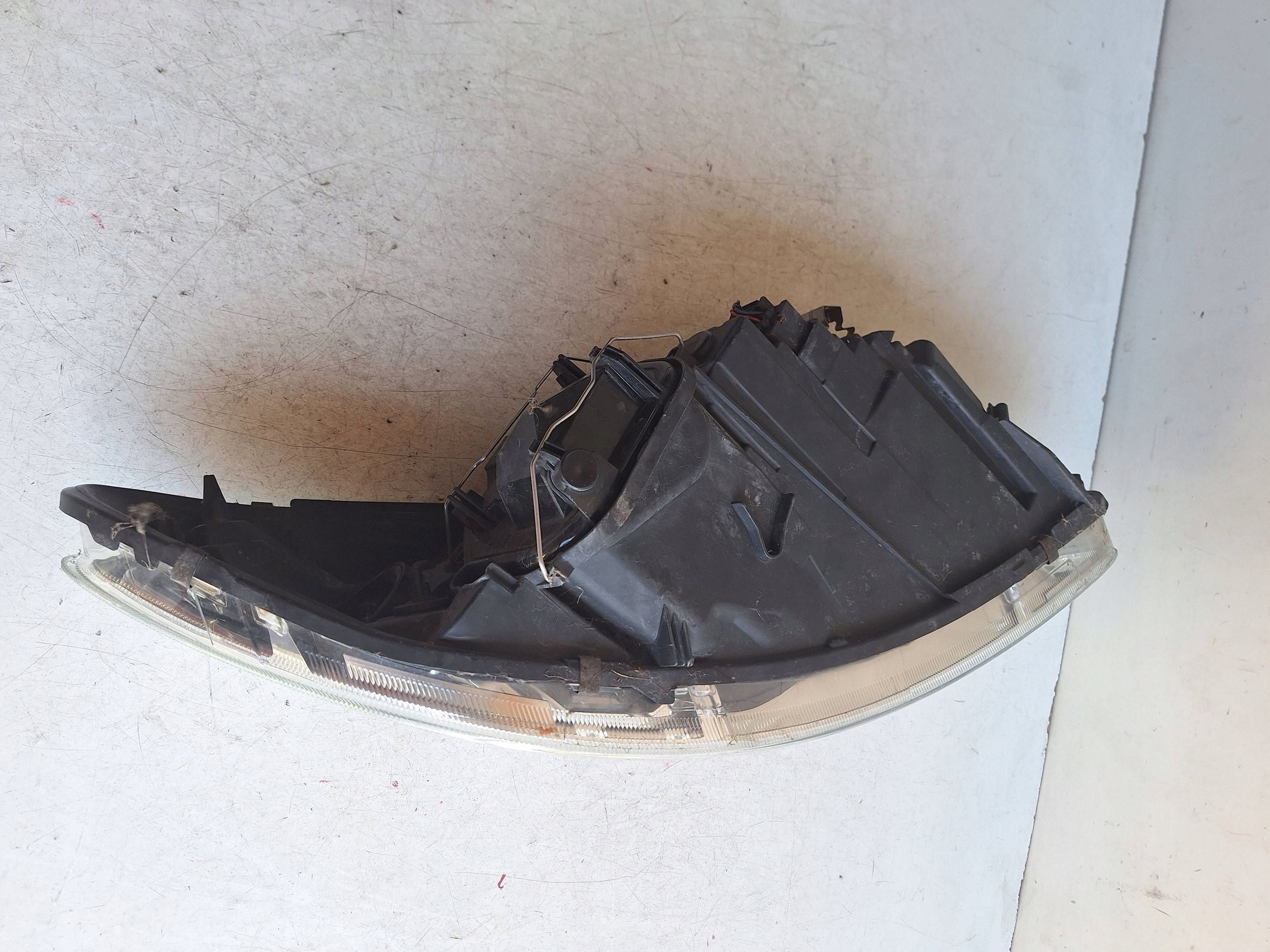 VOLVO C30 09-12 light left UK-ANGLIK 31299820