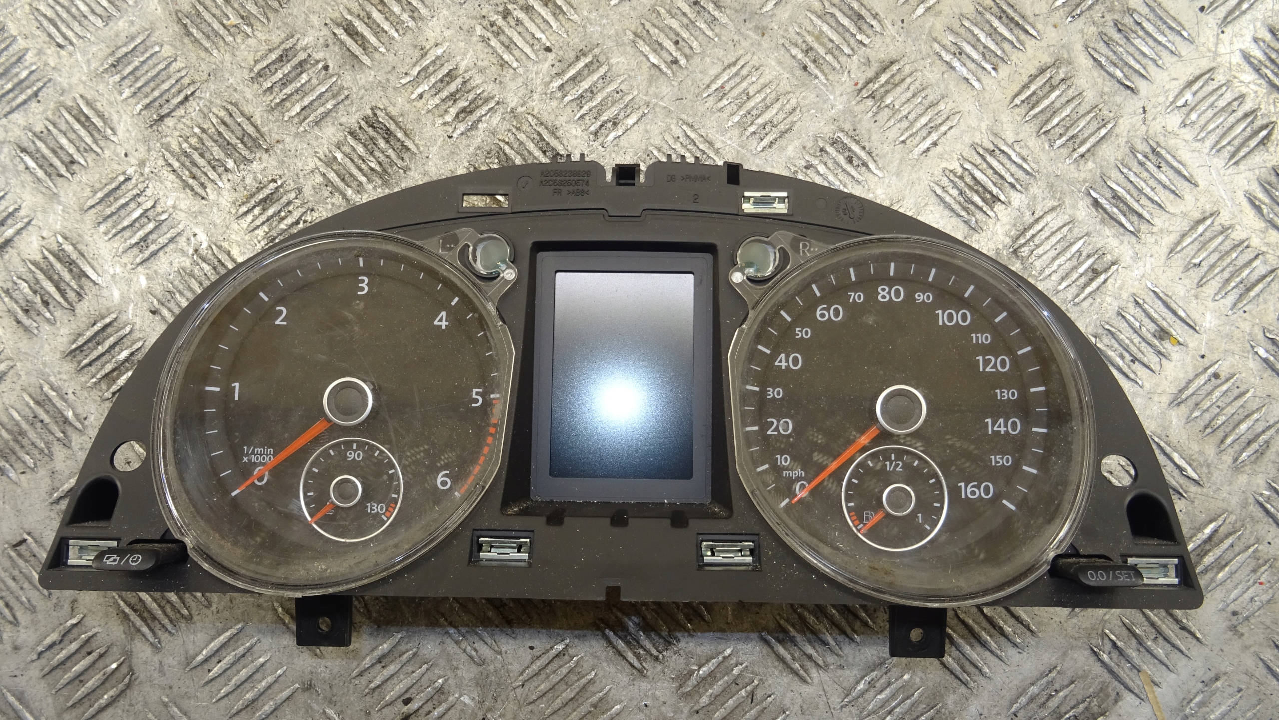 dials dials VW PASSAT B7 2.0 TDI 3AA920970N UK