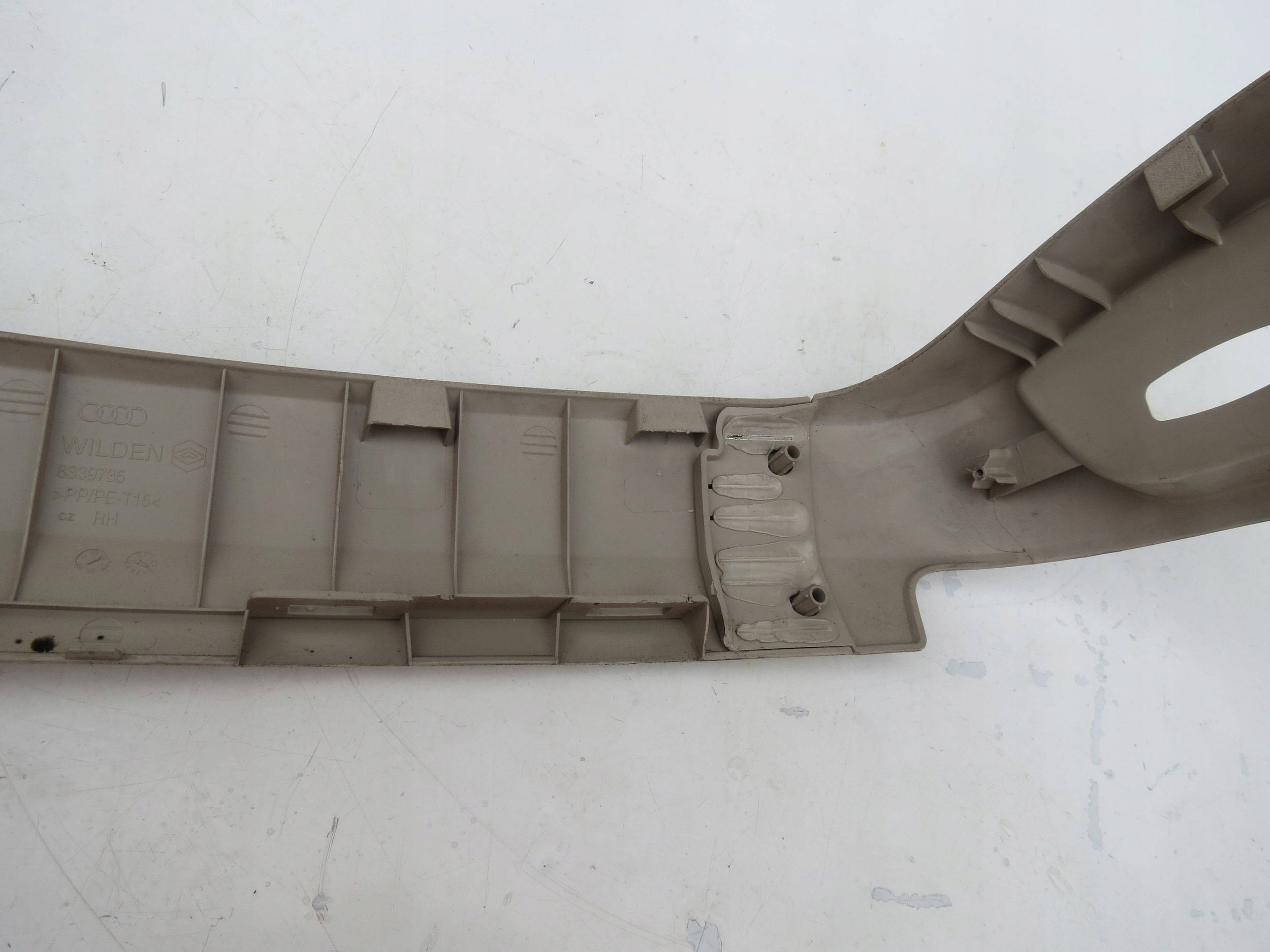 cover seat right front AUDI Q7 3.6 FSI 4L0881326C