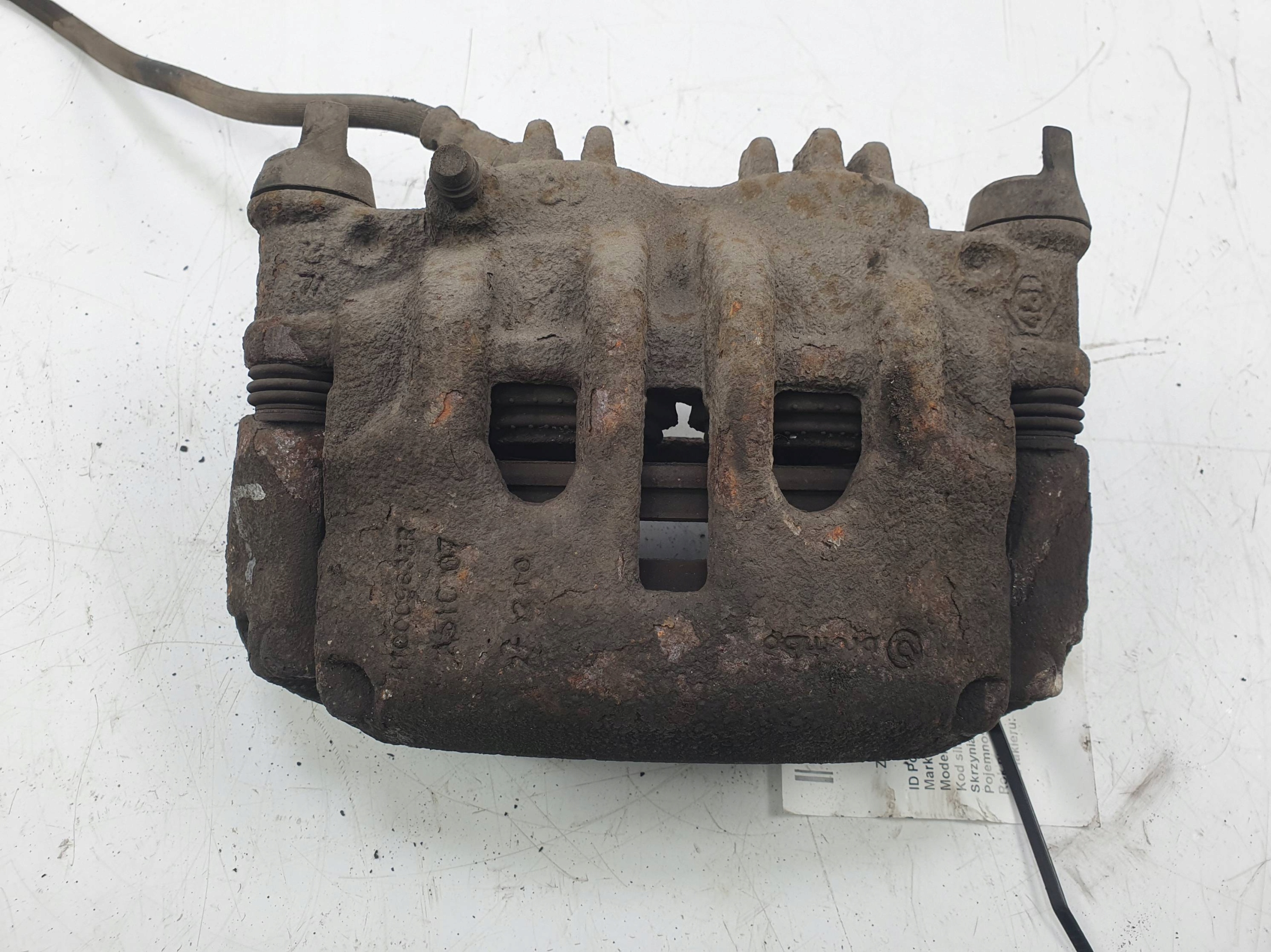 caliper brake front left 8200735266 RENAULT MASTER III