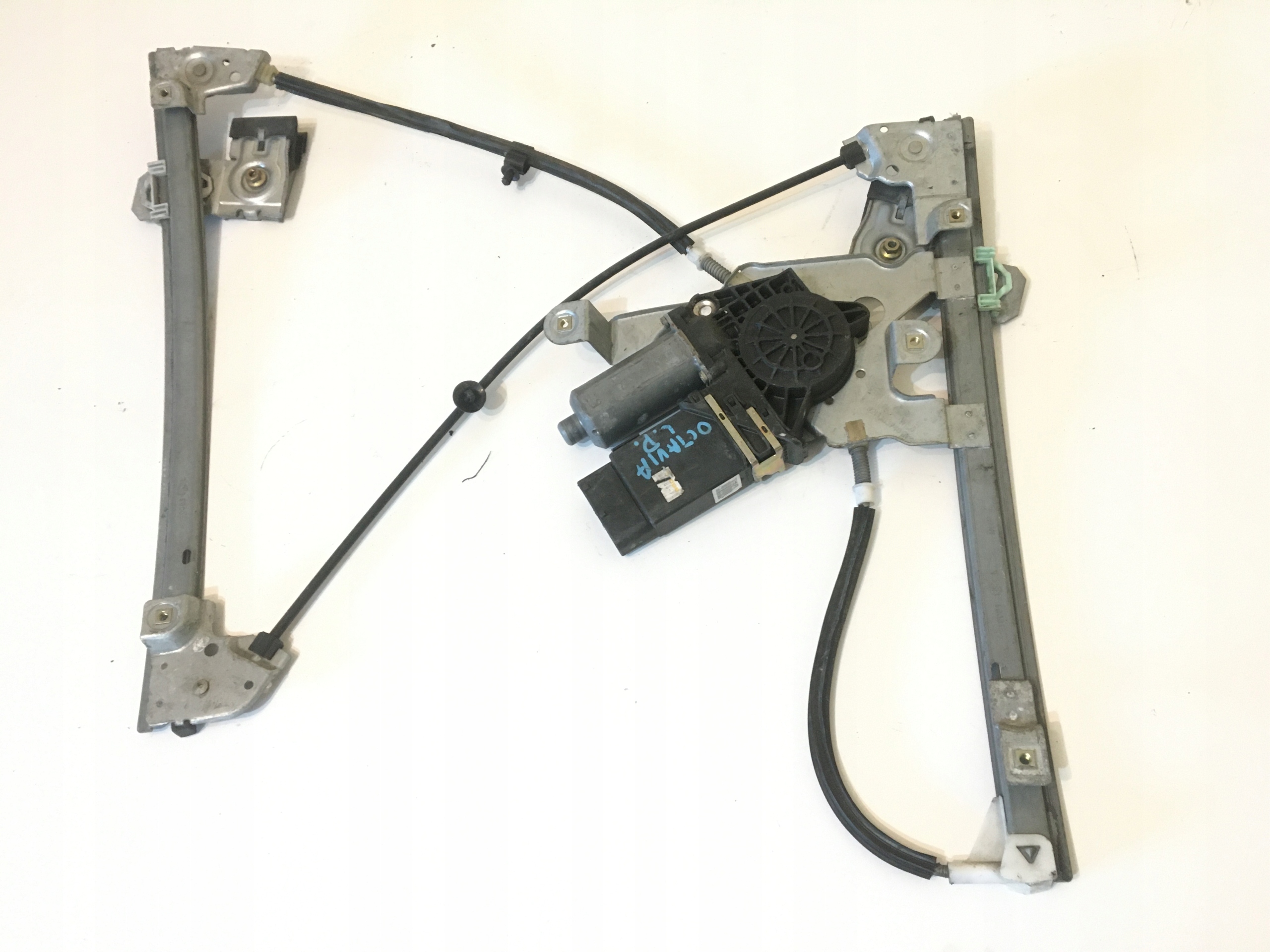 Стеклоподъемники skoda octavia tour. Стеклоподъемник шкода а4. Стеклоподъемник skoda octavia a4. Стеклоподъемник шкода а4. Стеклоподъемник skoda octavia a4.