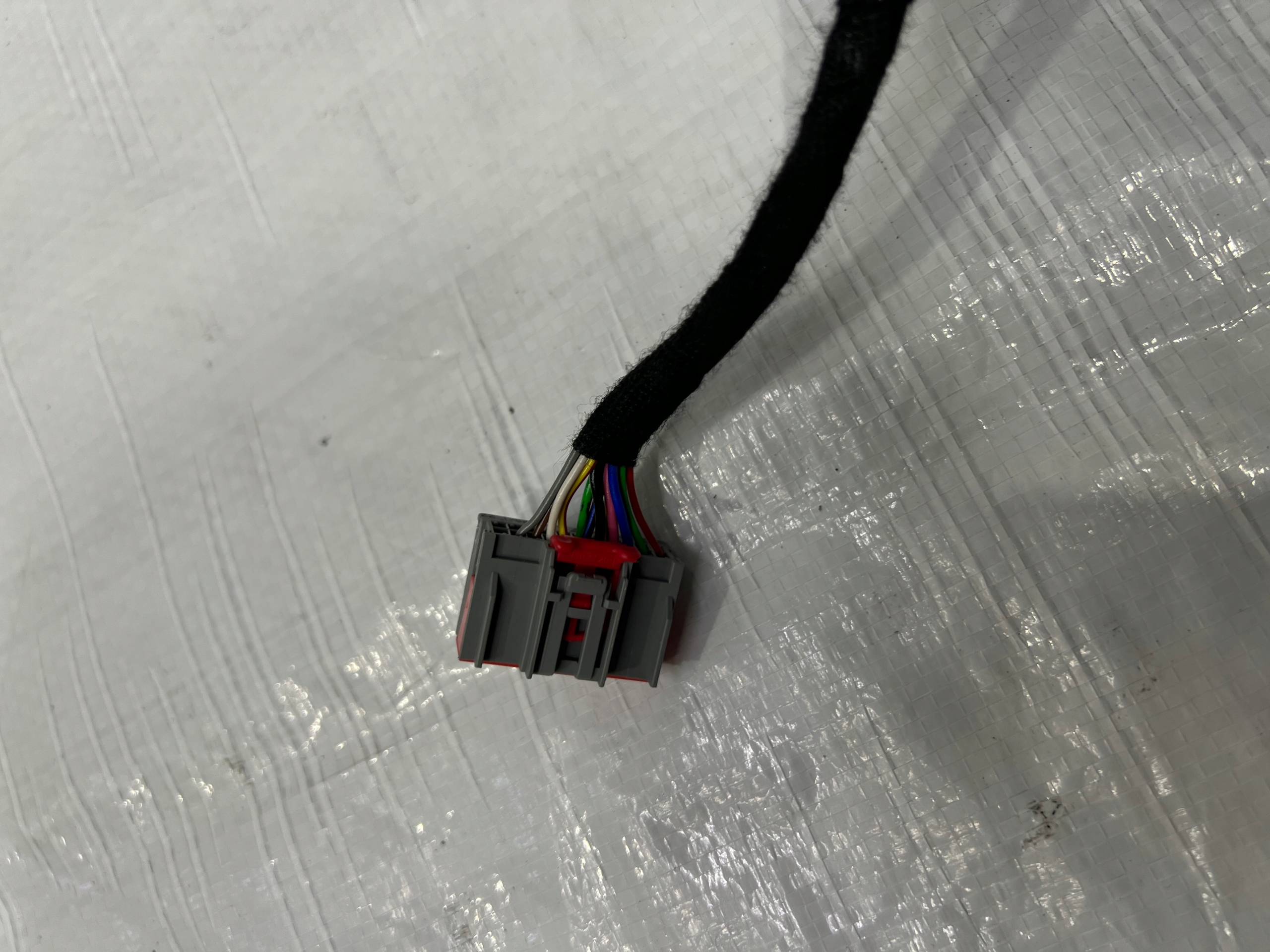 JAGUAR F-PACE LUSTERKO PRAWE 12-PIN Producent części Jaguar OE