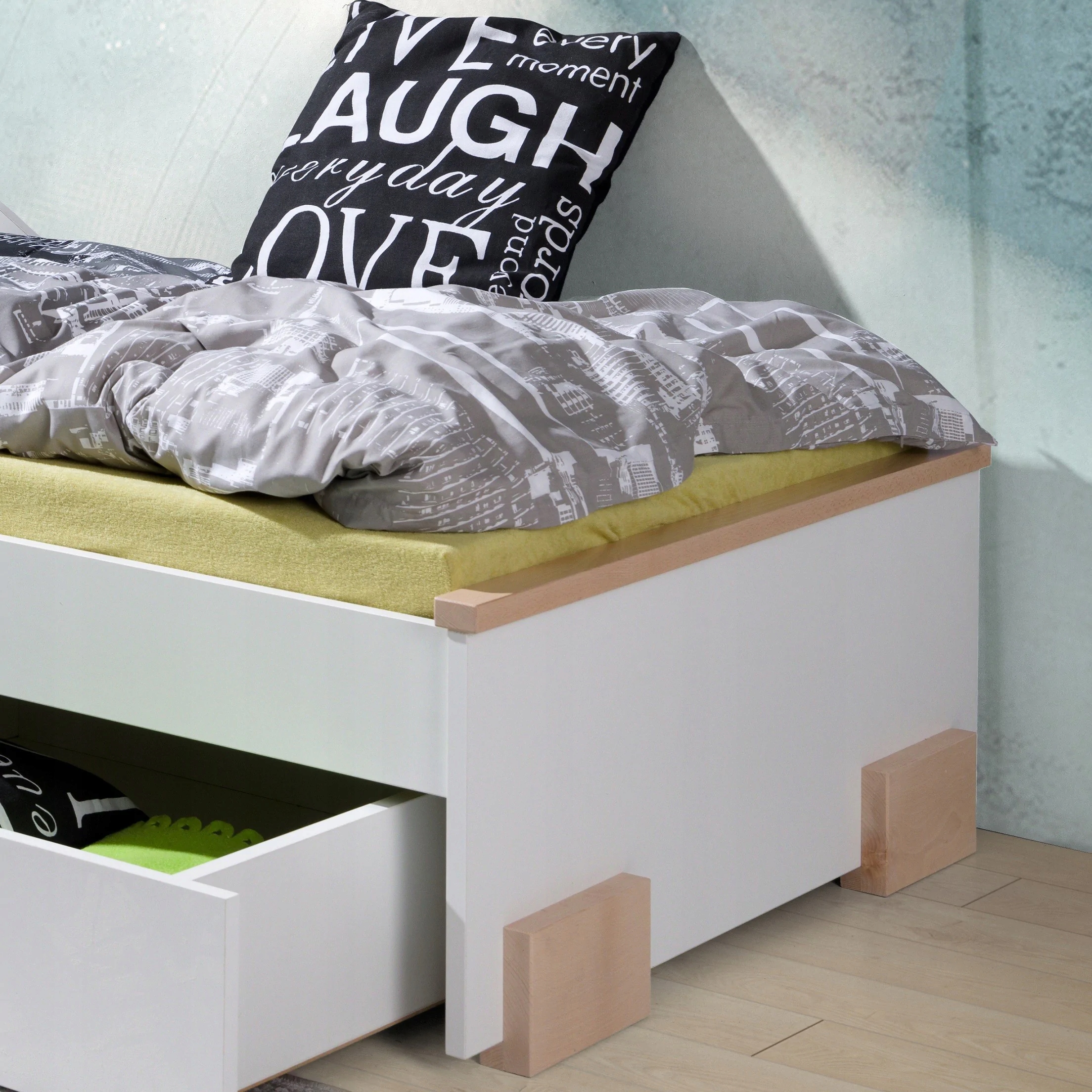 Łóżko dziecięce CAREN MEBLOBED 90x200 Kolor obicia brak