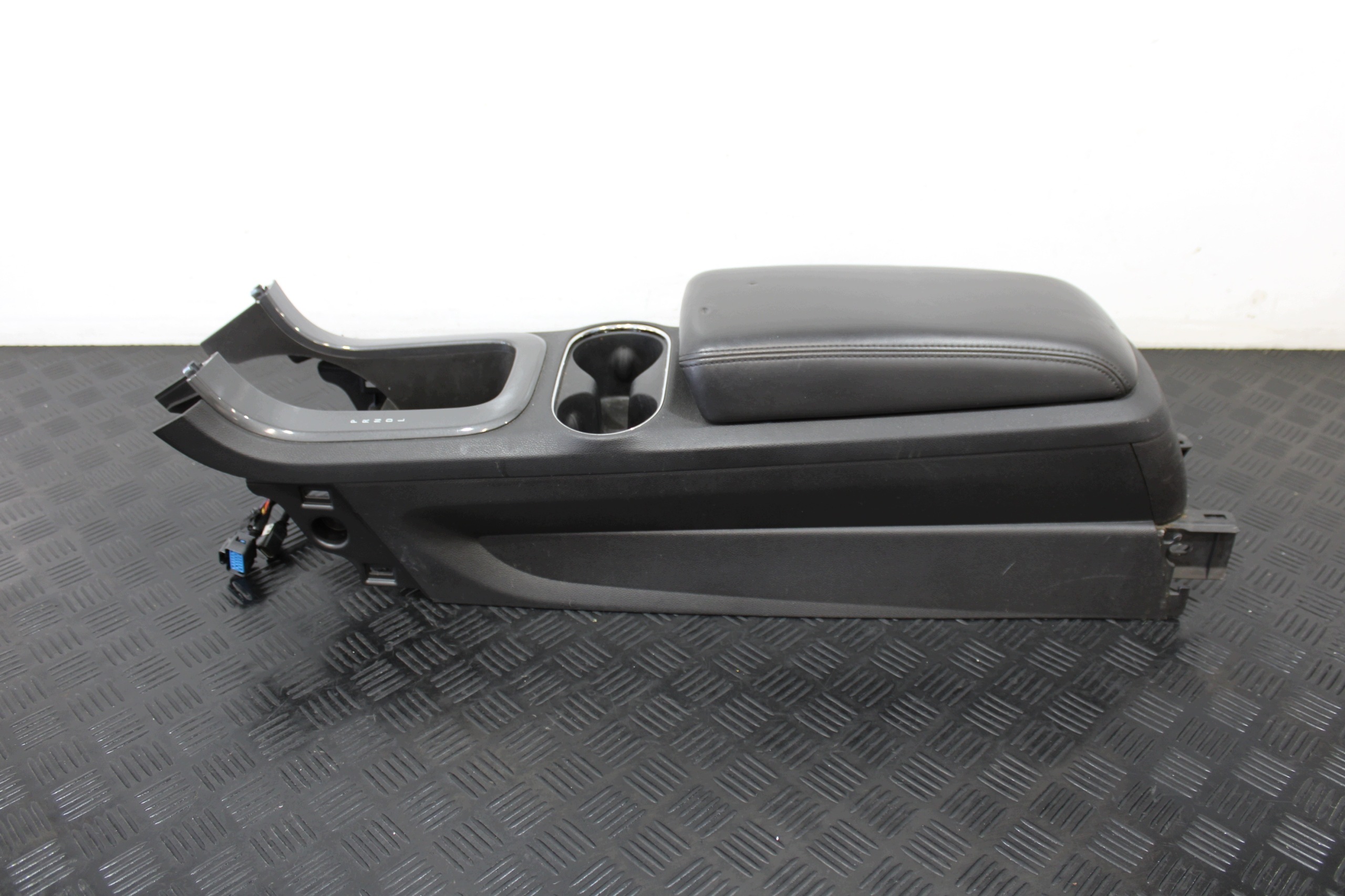 TUNEL central armrest OPEL AMPERA
