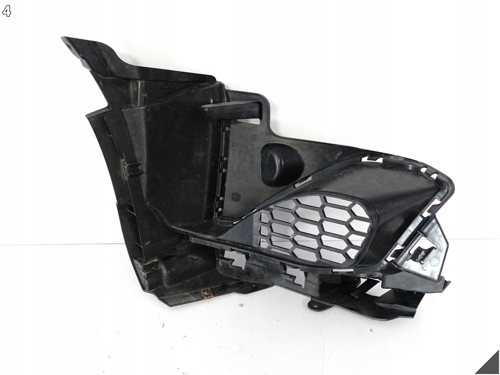 BMW M2 F87 13-21 grid grille intake support holder W bumper left front