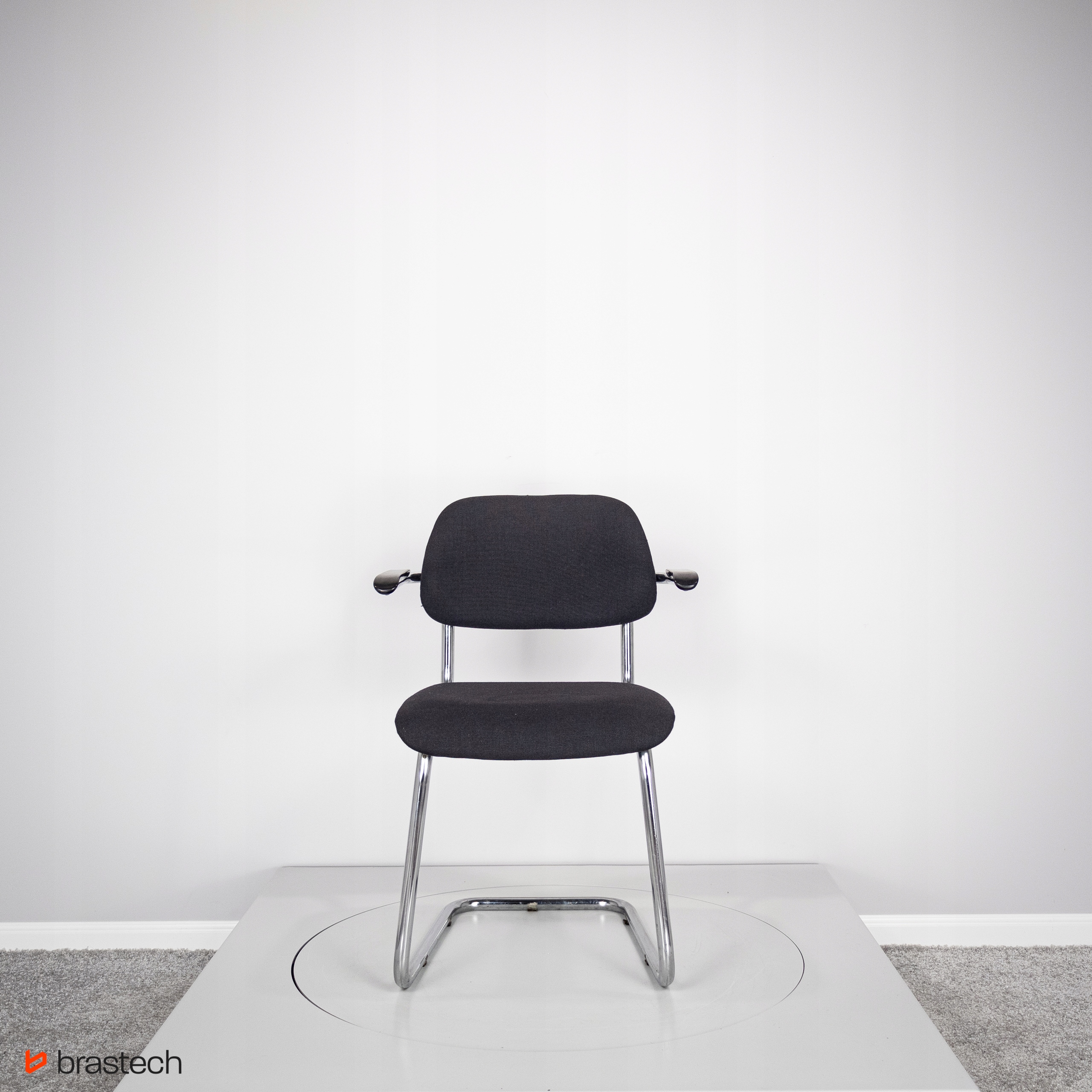 Krzesło biurowe czarne na płozach KB28 Rodzaj stacjonarny