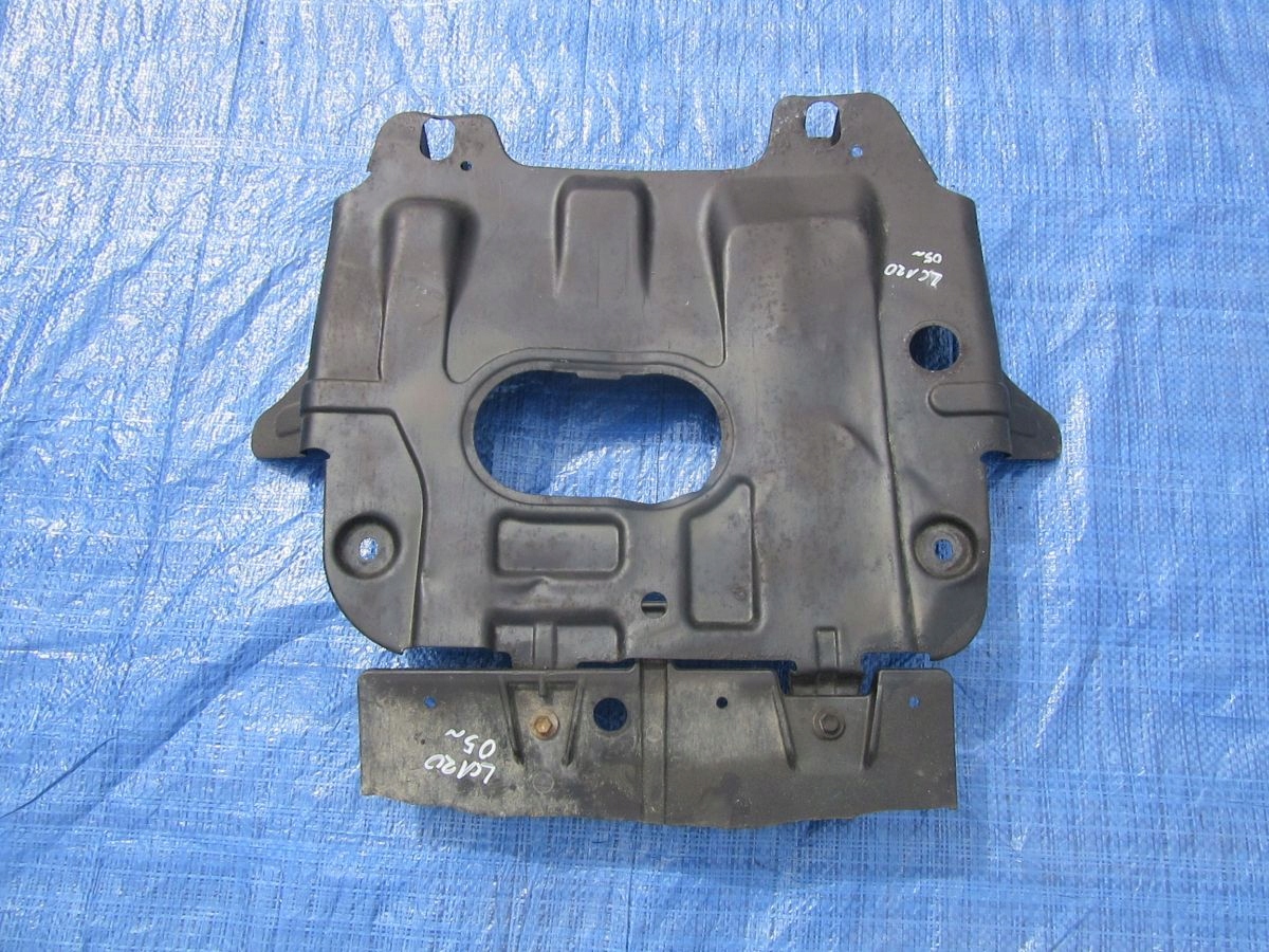 Toyota Land Cruiser 120 2005 OSŁONA DOLNA POD SILNIK