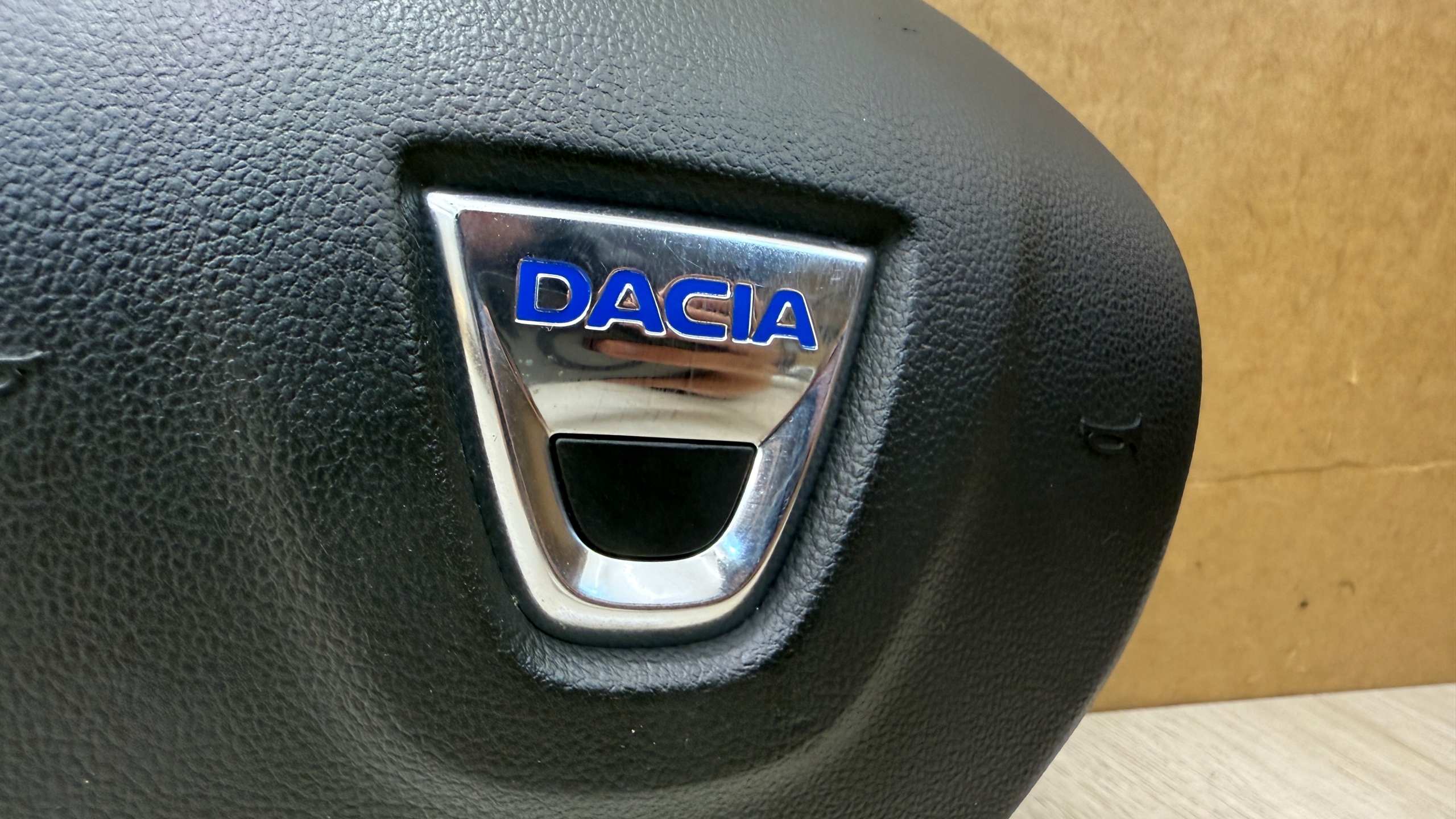Couvre Airbag Volant DACIA LOGAN DUSTER DOKKER 17R+ K126/500L