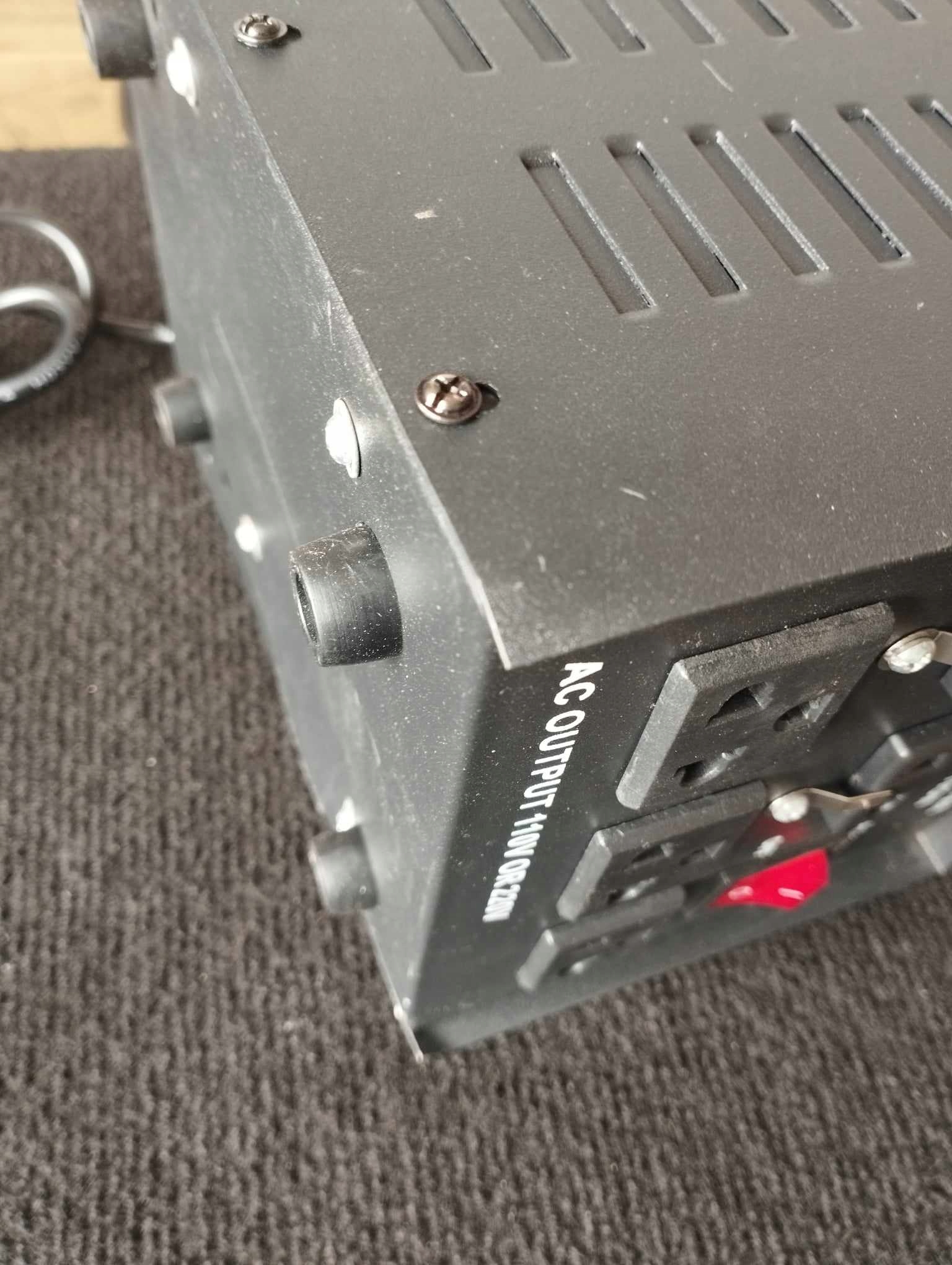 Konwerter napięcia zasilacz autotransformator 2000W 230/110V Moc 2000 W