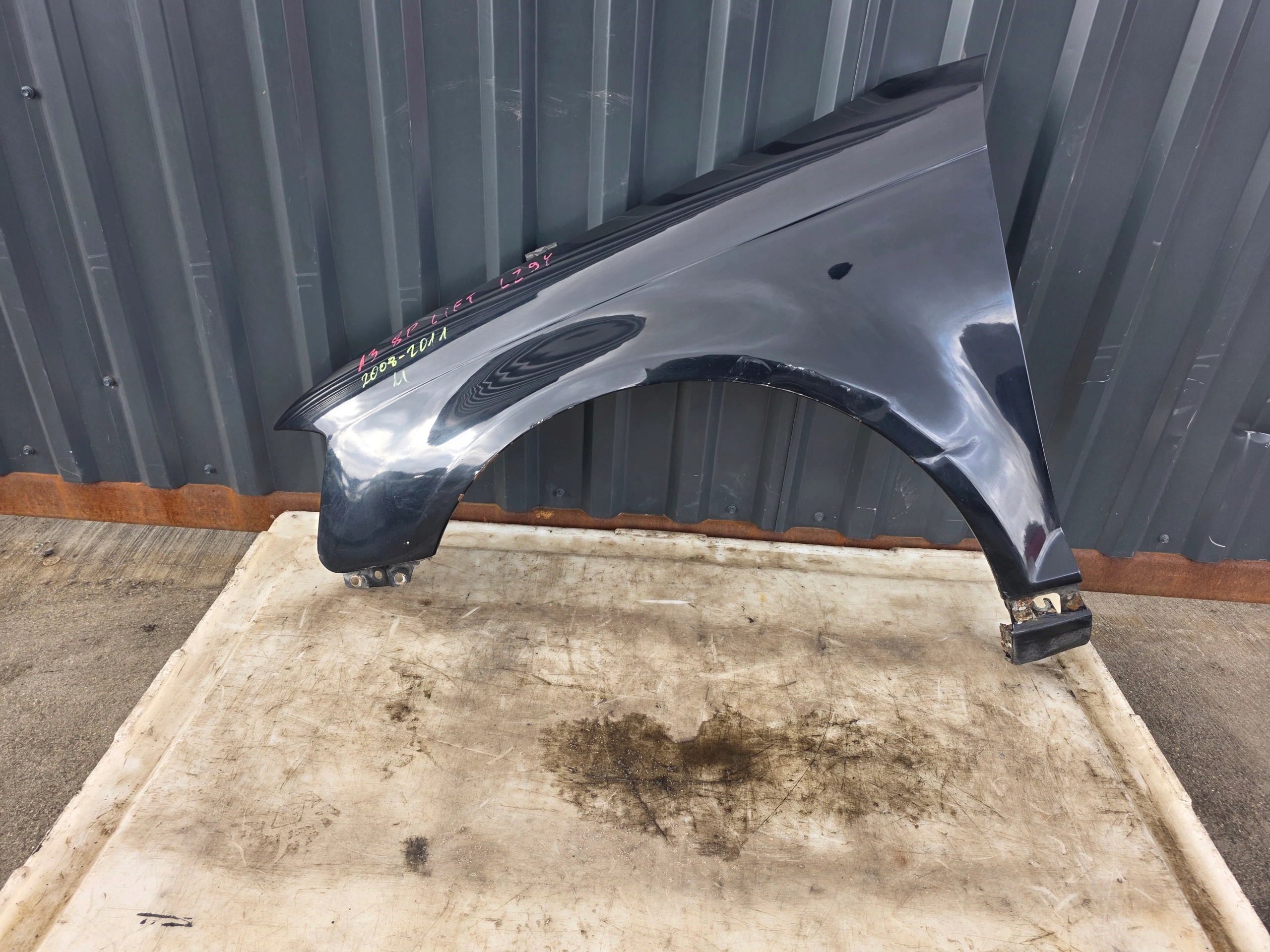 fender left front AUDI A3 8P LIFT 2008-2012 LZ9Y !!!