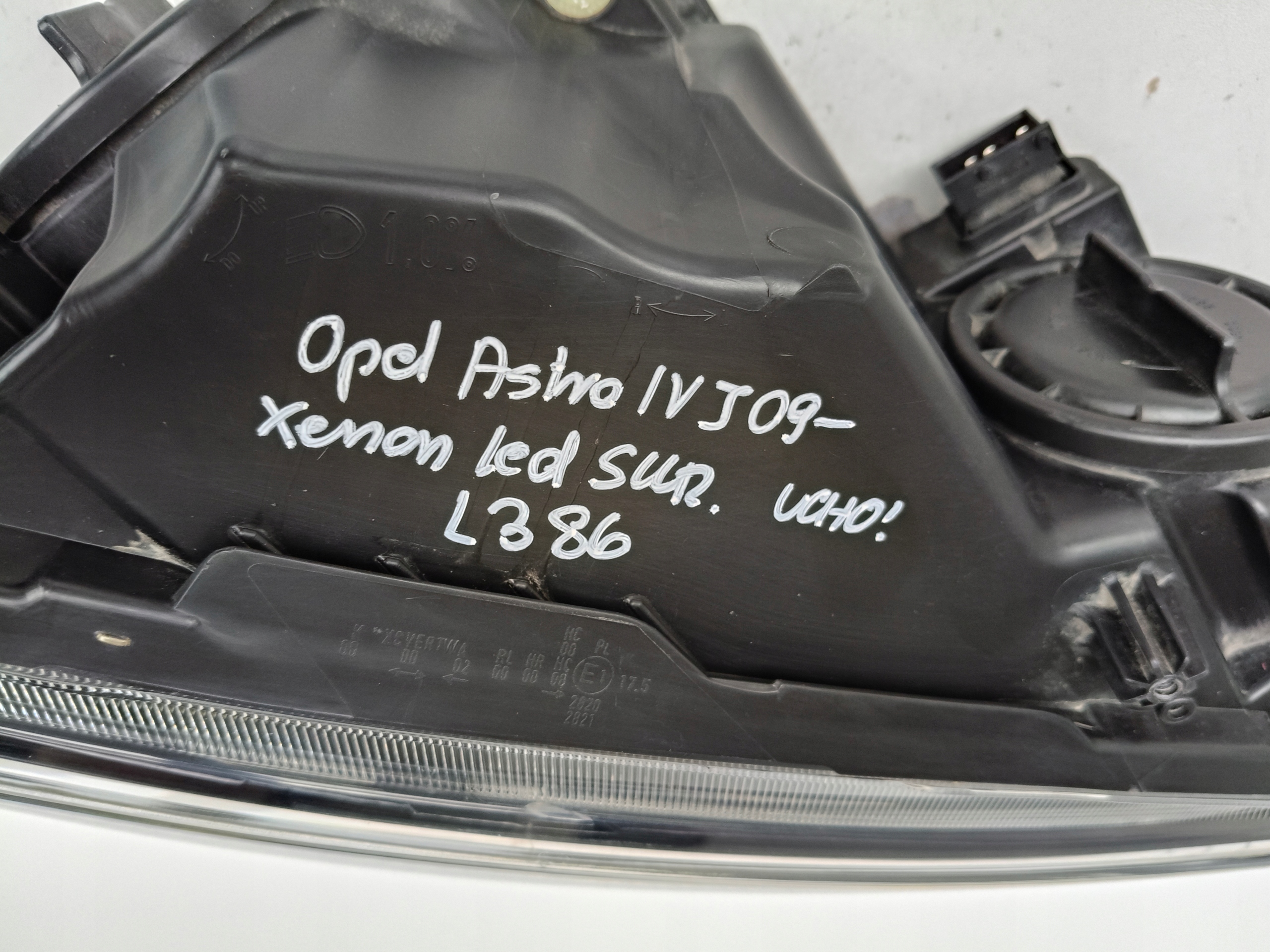 light right REFLEKTOR OPEL ASTRA IV J 09- XENON LED positioning