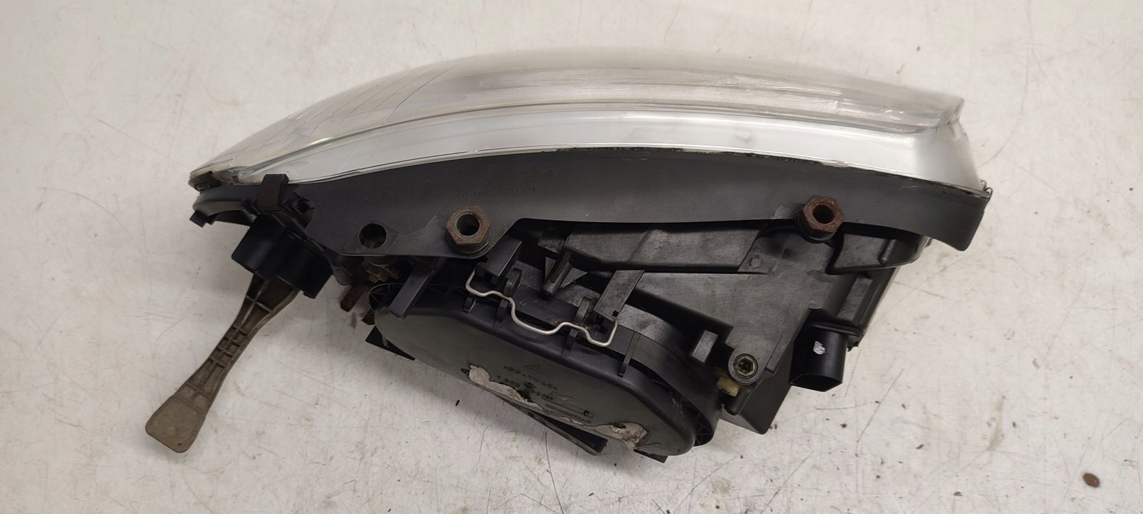 light front front left VW Sharan and LIFT