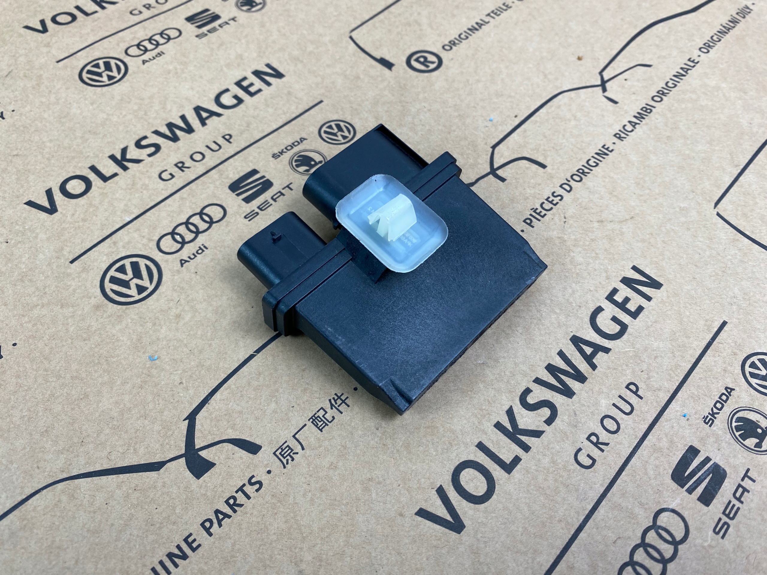 GD AUDI Q3 STEROWNIK SPALIN ADBLUE 7N0941329 Numer katalogowy części 7N0941329