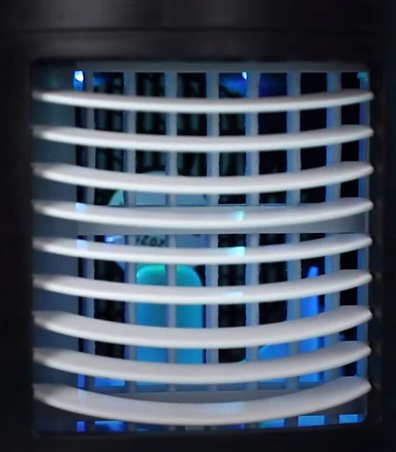 PRZENOŚNY KLIMATOR NA WODĘ USB LED 675ml Przepływ powietrza 85 m³/h