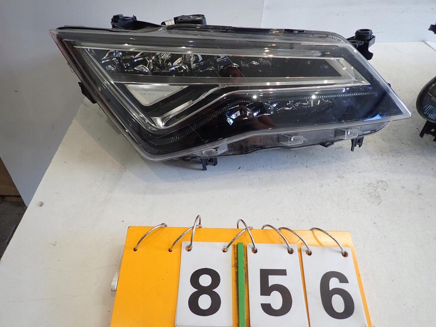 light front front right SEAT ATECA 2016- FULL LED 576941008F
