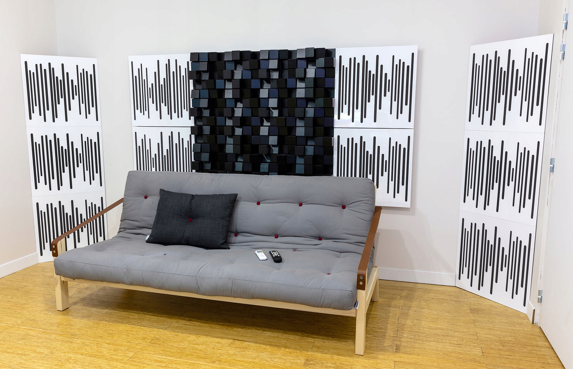 2x pułapka basowa Vicoustic Super Bass Extreme Ultra White Typ panel