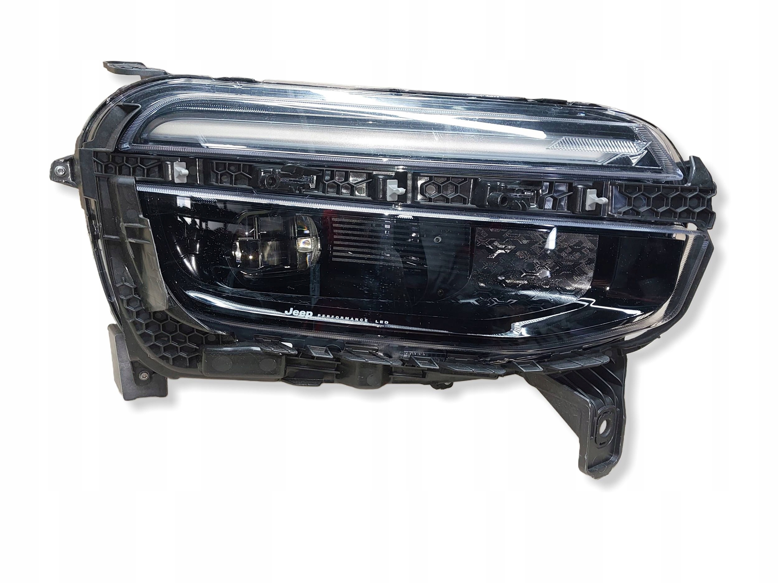 фары правая левый перед full led комплект AVENGER европа