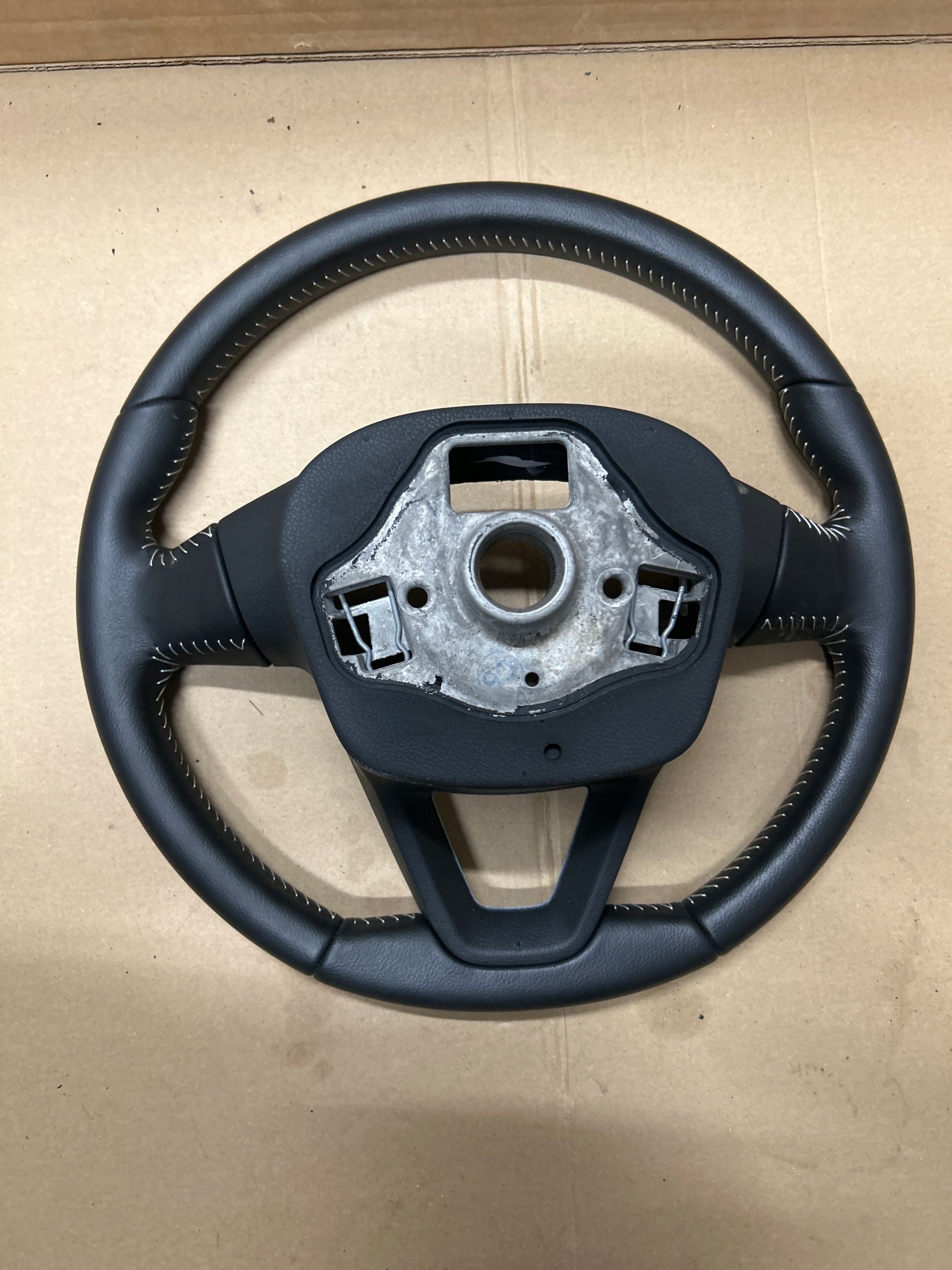 seat IBIZA 6F V руль ARONA