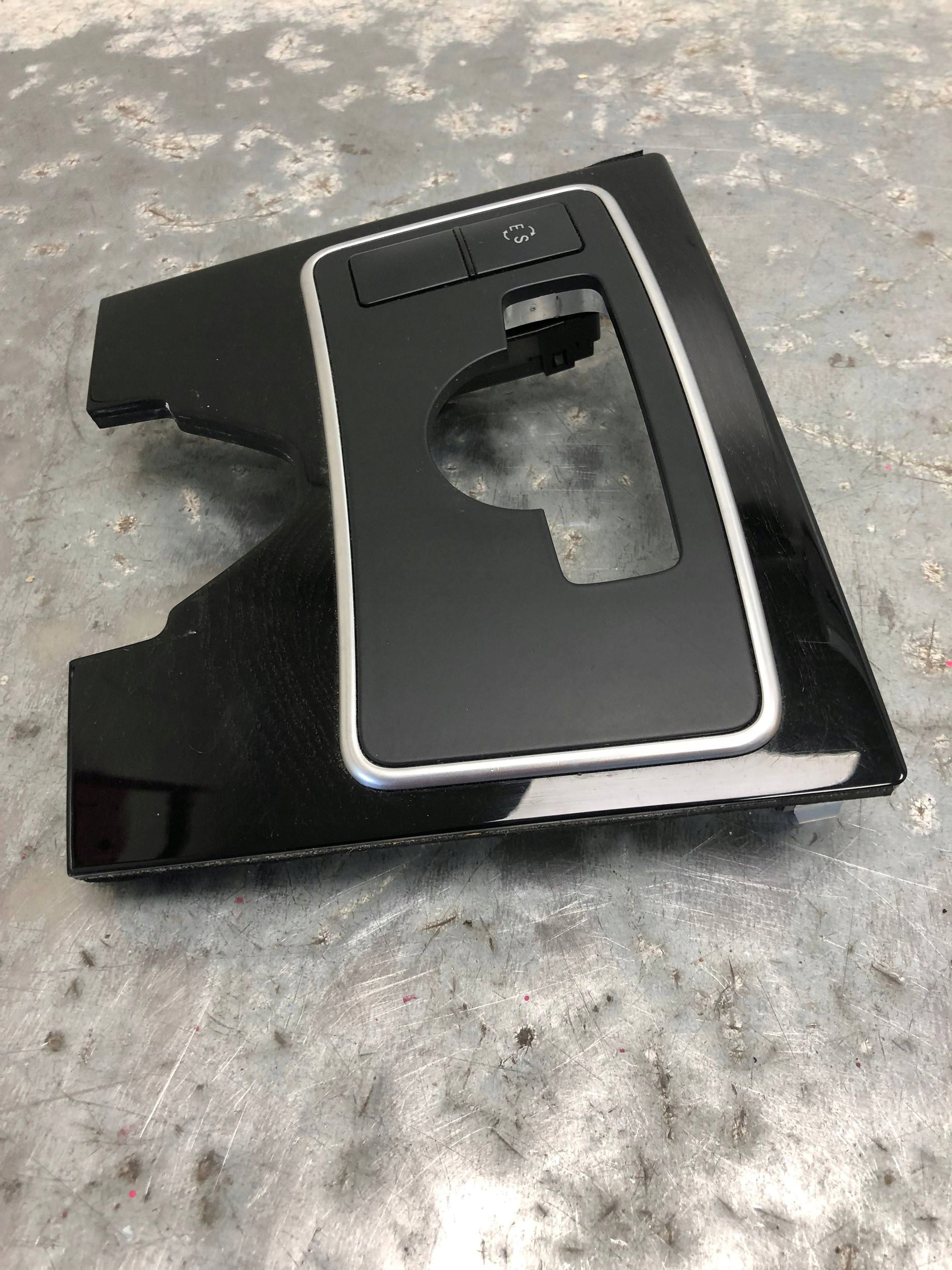frame switch MERCEDES W212 KOMBI AVANTGARDE A2129054900