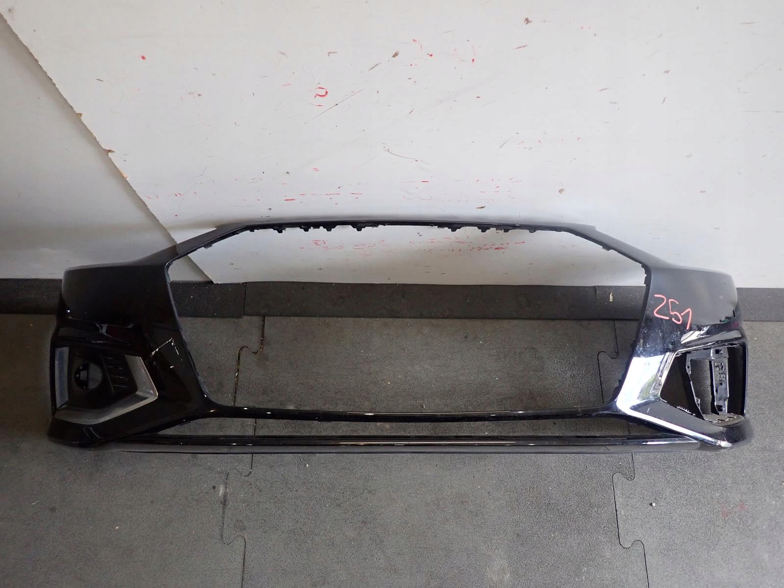 STOSSSTANGE VORNE VORNE AUDI A4 B9 LIFT 2019- 8W