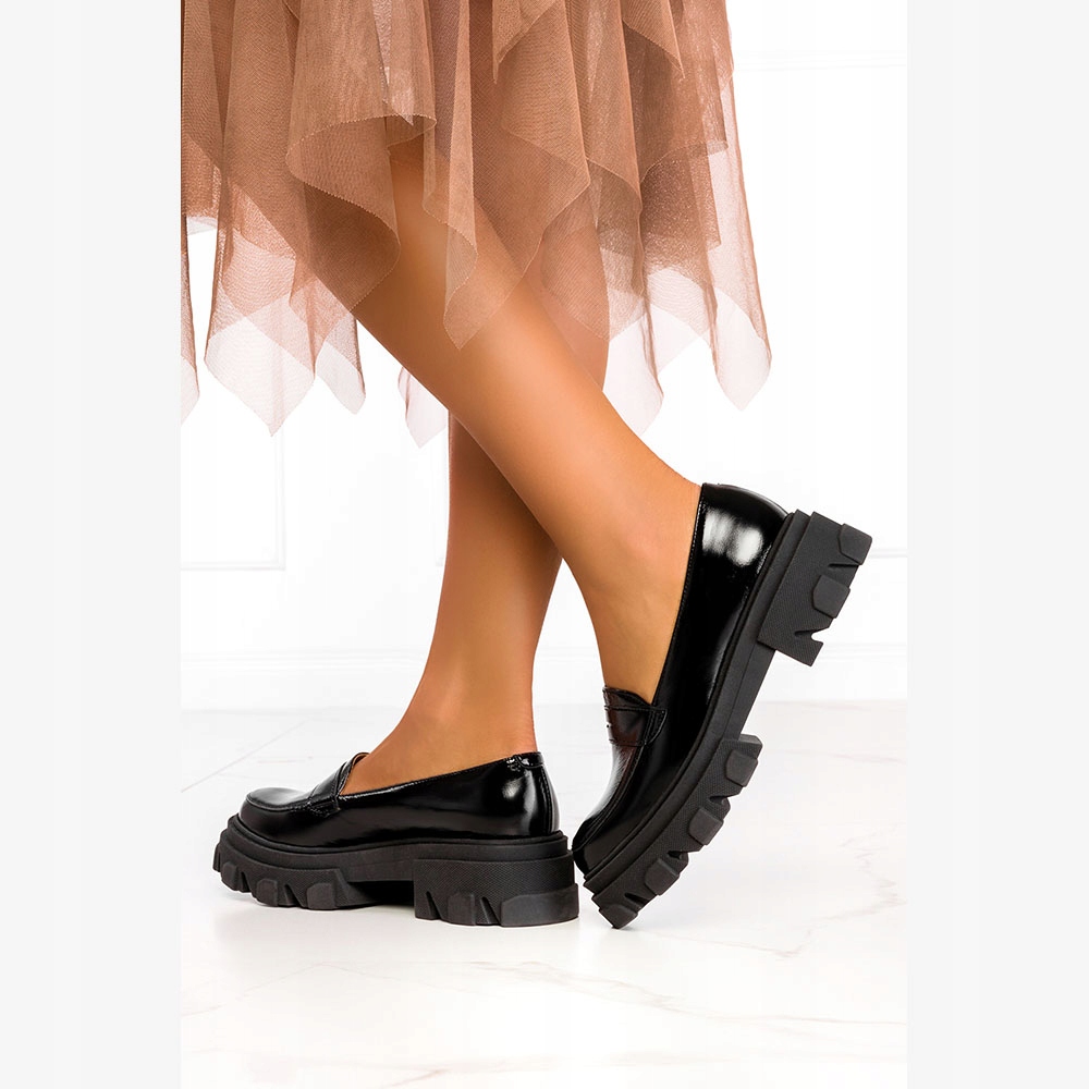 MOKASYNY NA PLATFORMIE PÓŁBUTY POLSKIE SKÓRZANE 39 Rozmiar 39