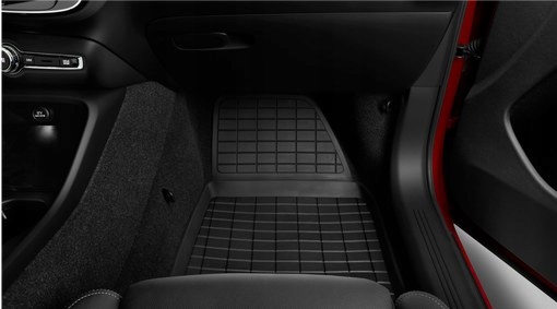 

Zestaw dywaników gumowych czarnych Volvo XC40