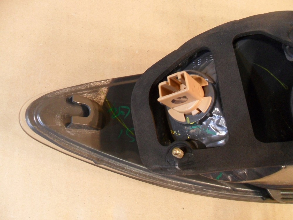 light rear left MAZDA 6 220-61974