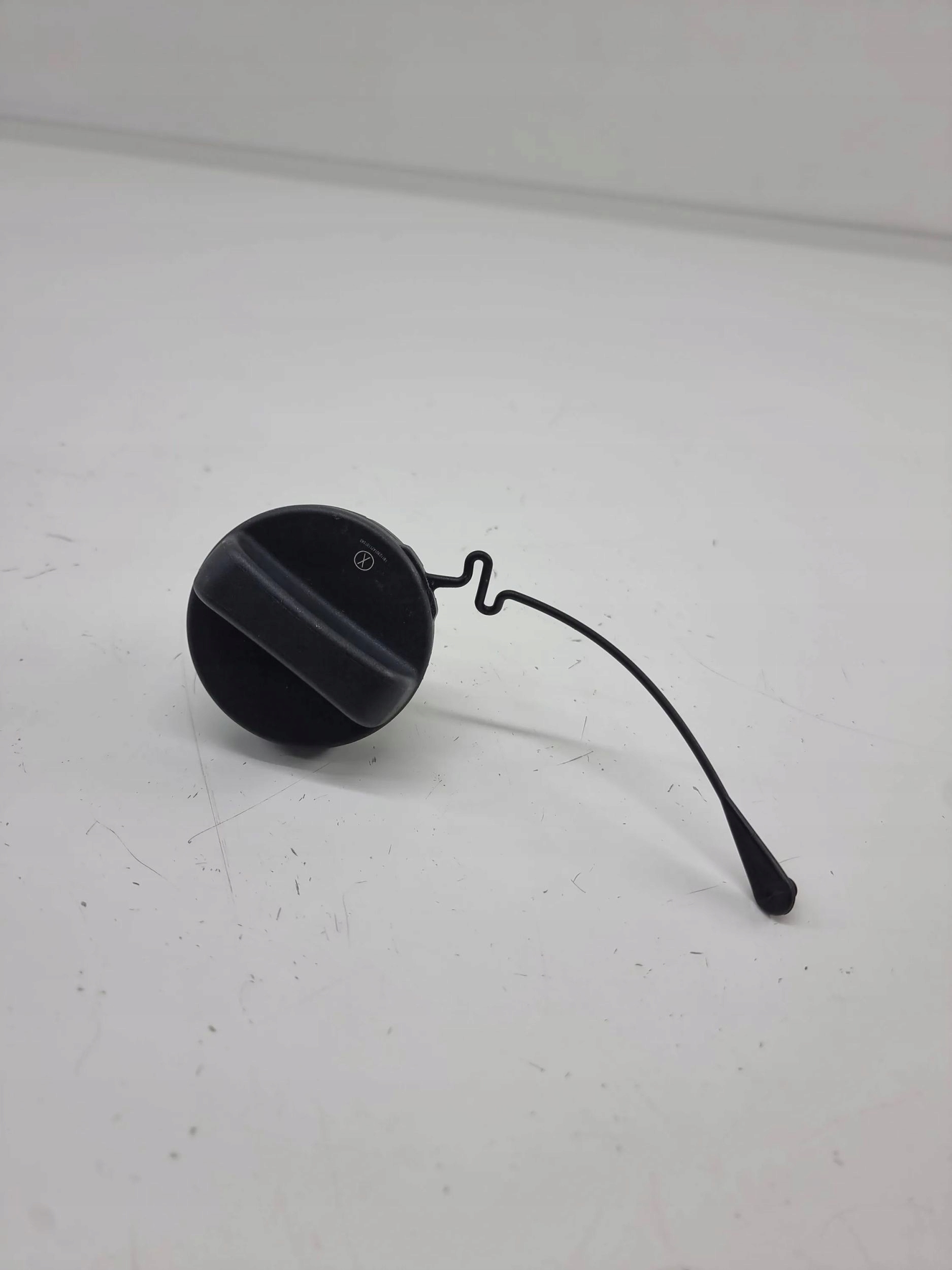 Korek wlewu paliwa Lexus UX Typ silnika Benzyna