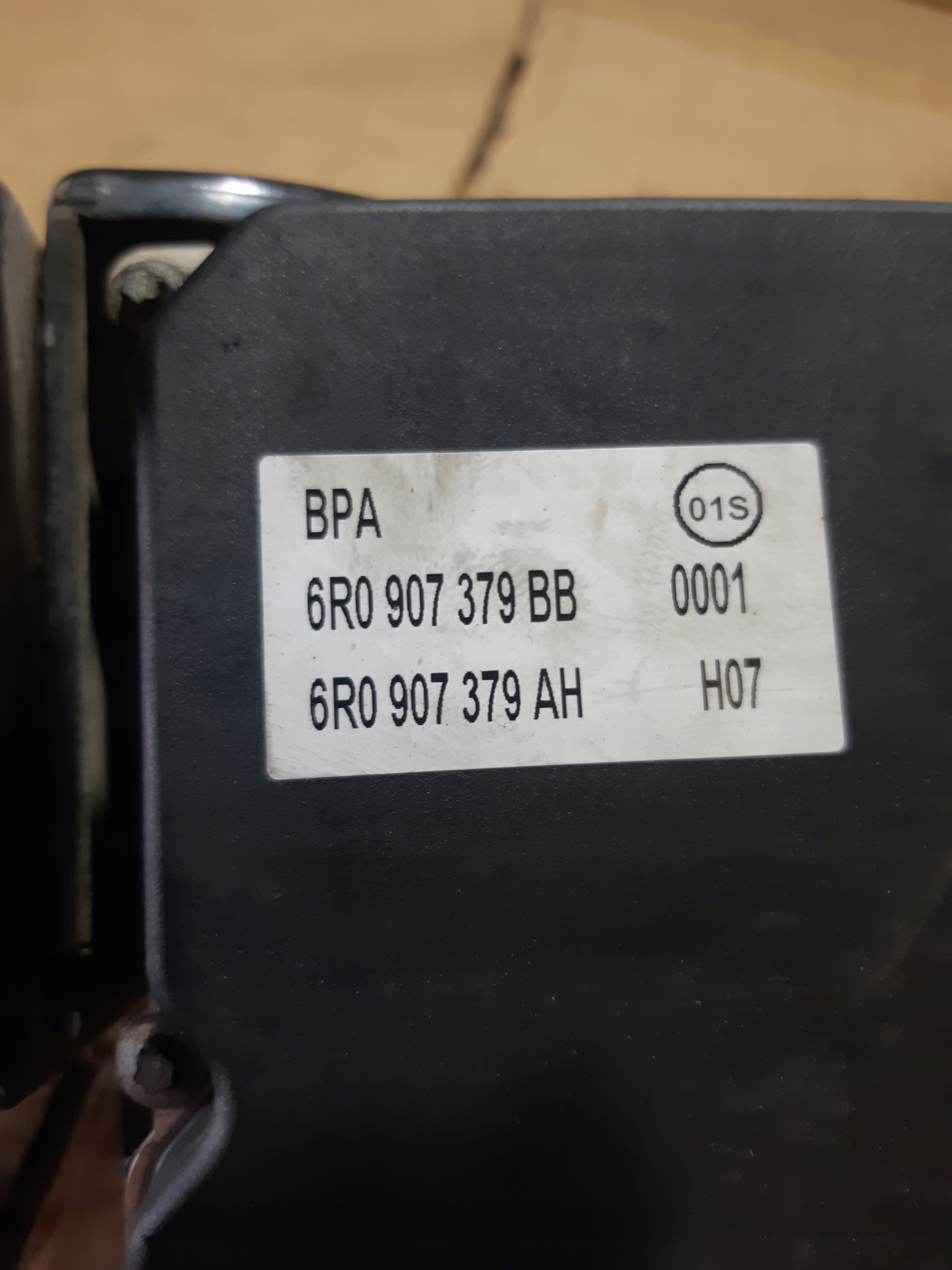 AUDI A1 8X 1.6 TDI brake booster control unit ABS 6R0907379BB