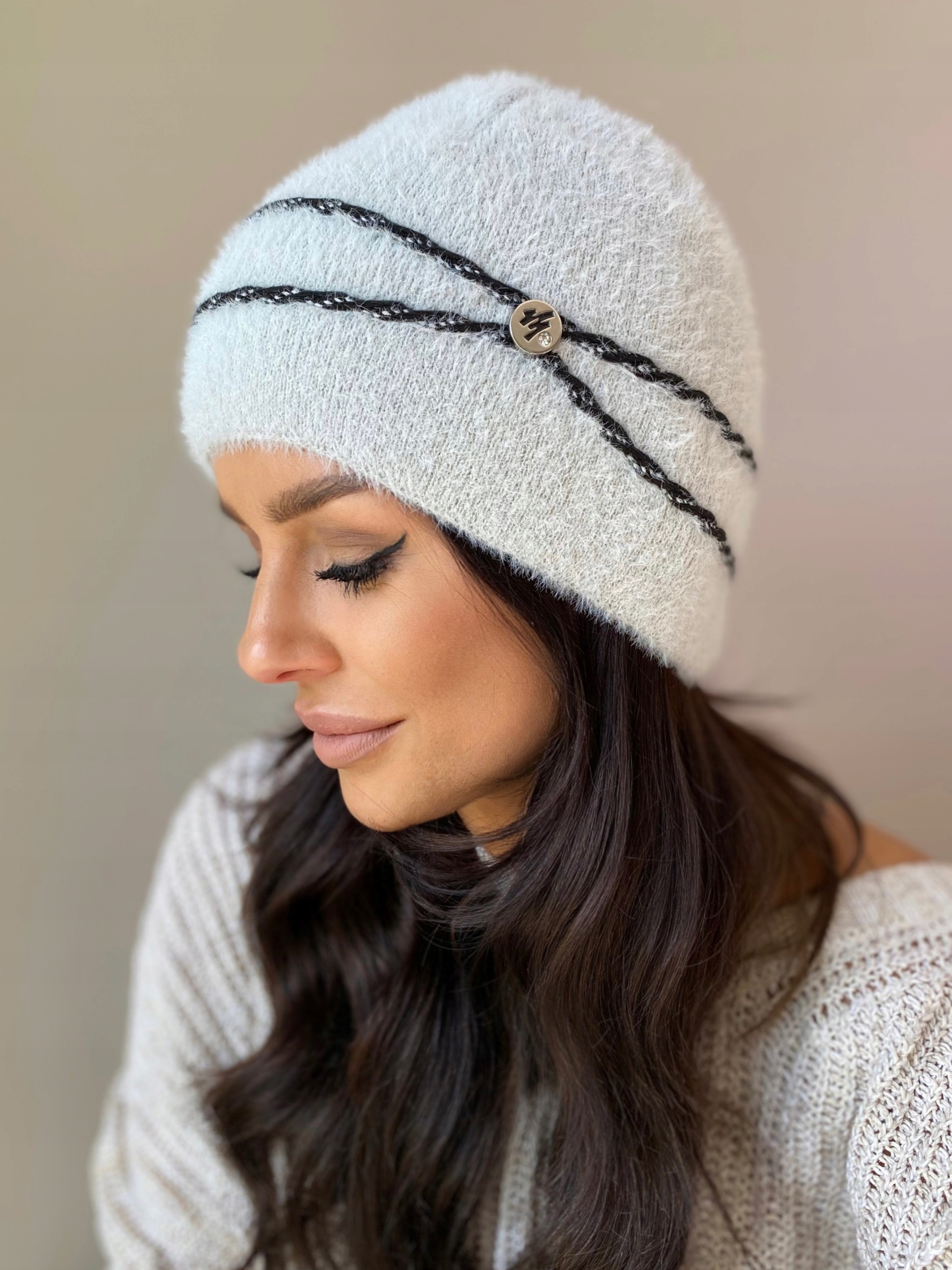 CZAPKA DAMSKA ZIMOWA NA ZIMĘ CIEPŁA WYGODNA GRUBA KOBIECA SPORTOWA KOLORY Marka SOHO exclusive