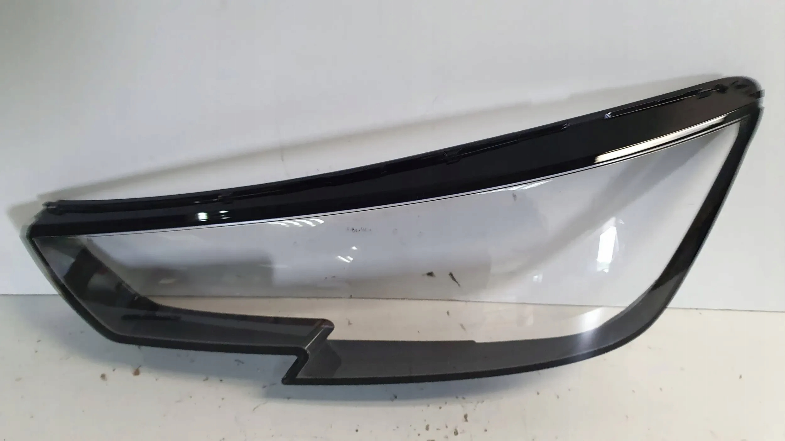 Klosz lights left Audi A4 B9 15