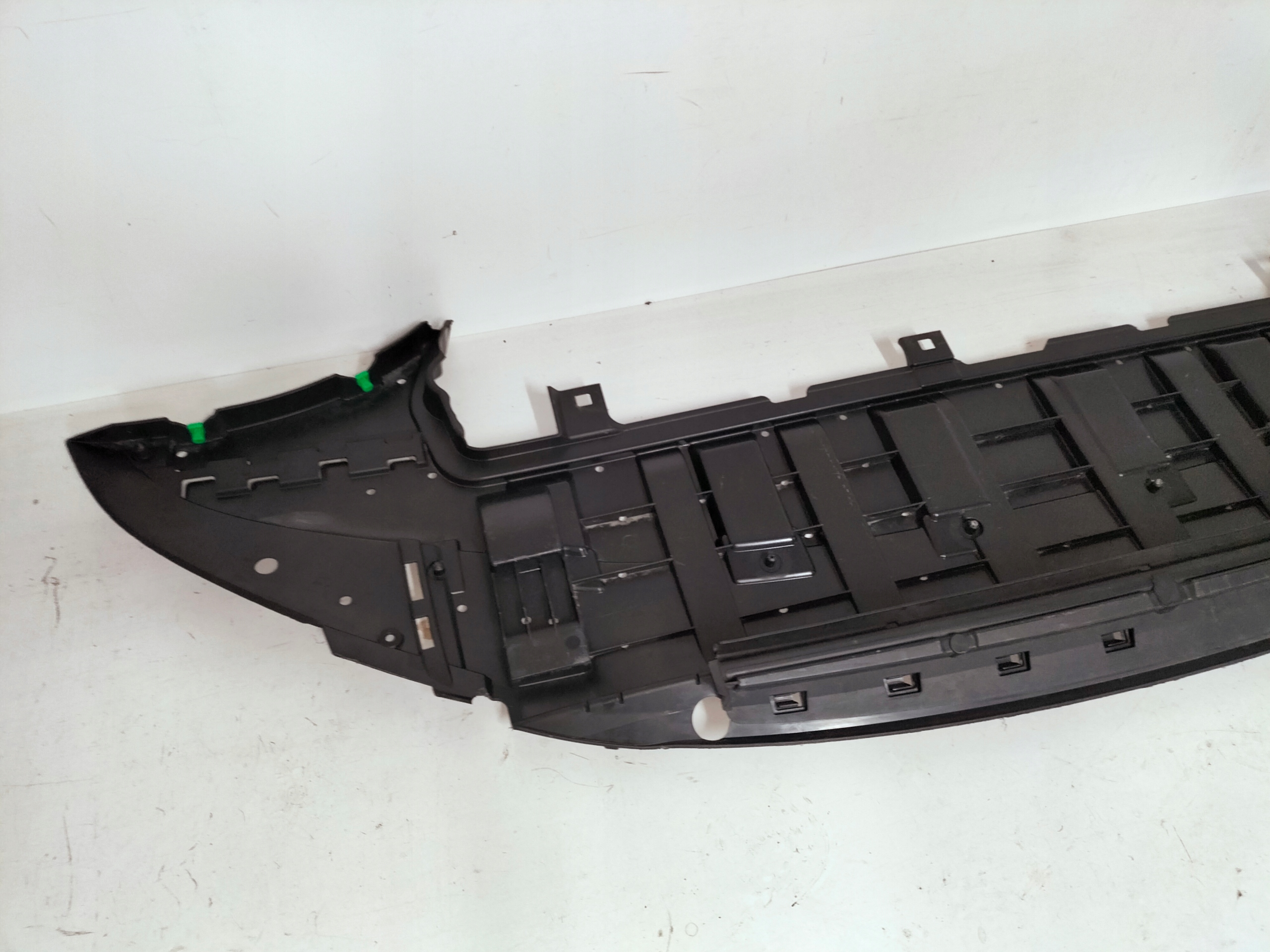 Blende Abdeckung abdeckung unter Stoßstange VOLVO V90 II 16- CROSS