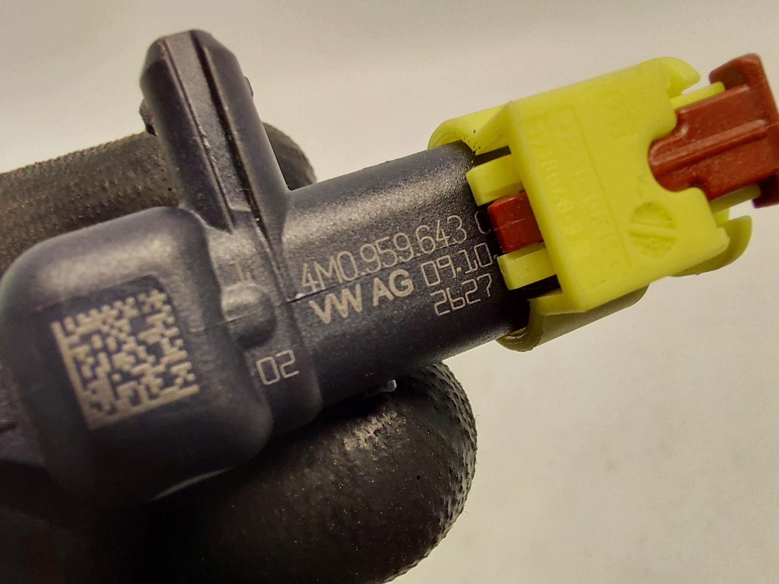 Audi A4 B9 8W LIFT Kombi 8W9 Crashsensor Drucksensor 4M0959643