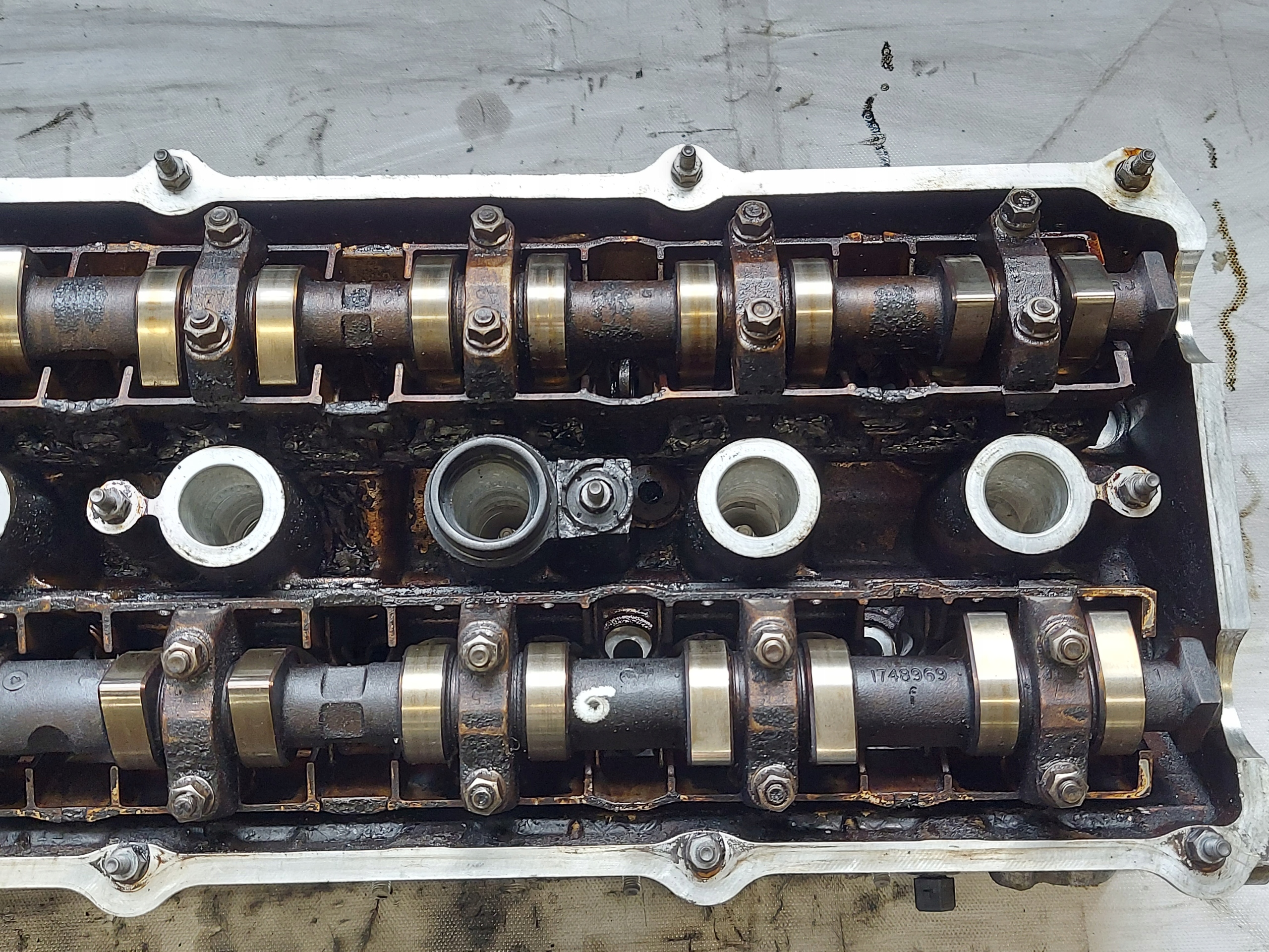 head. BMW E39 2.0 24V 1436812