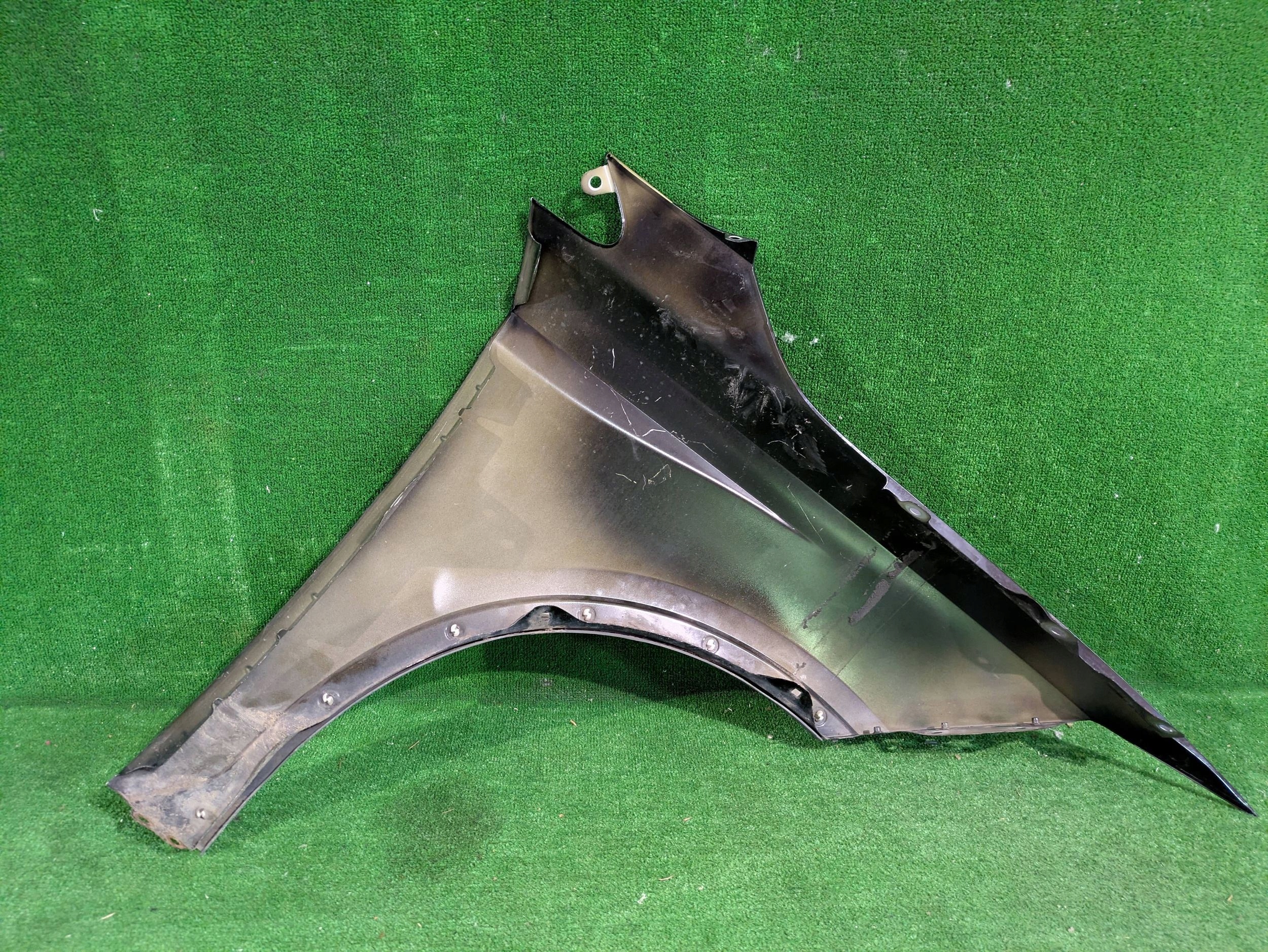 fender front left front SEAT ARONA NR.197
