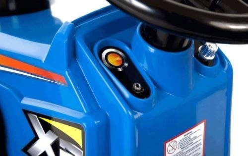 NAJMOCNIEJSZY TRAKTOR Z ŁYŻKĄ I PILOTEM 12V DWIE PRĘDKOŚCI/1005A Kod producenta 1005A