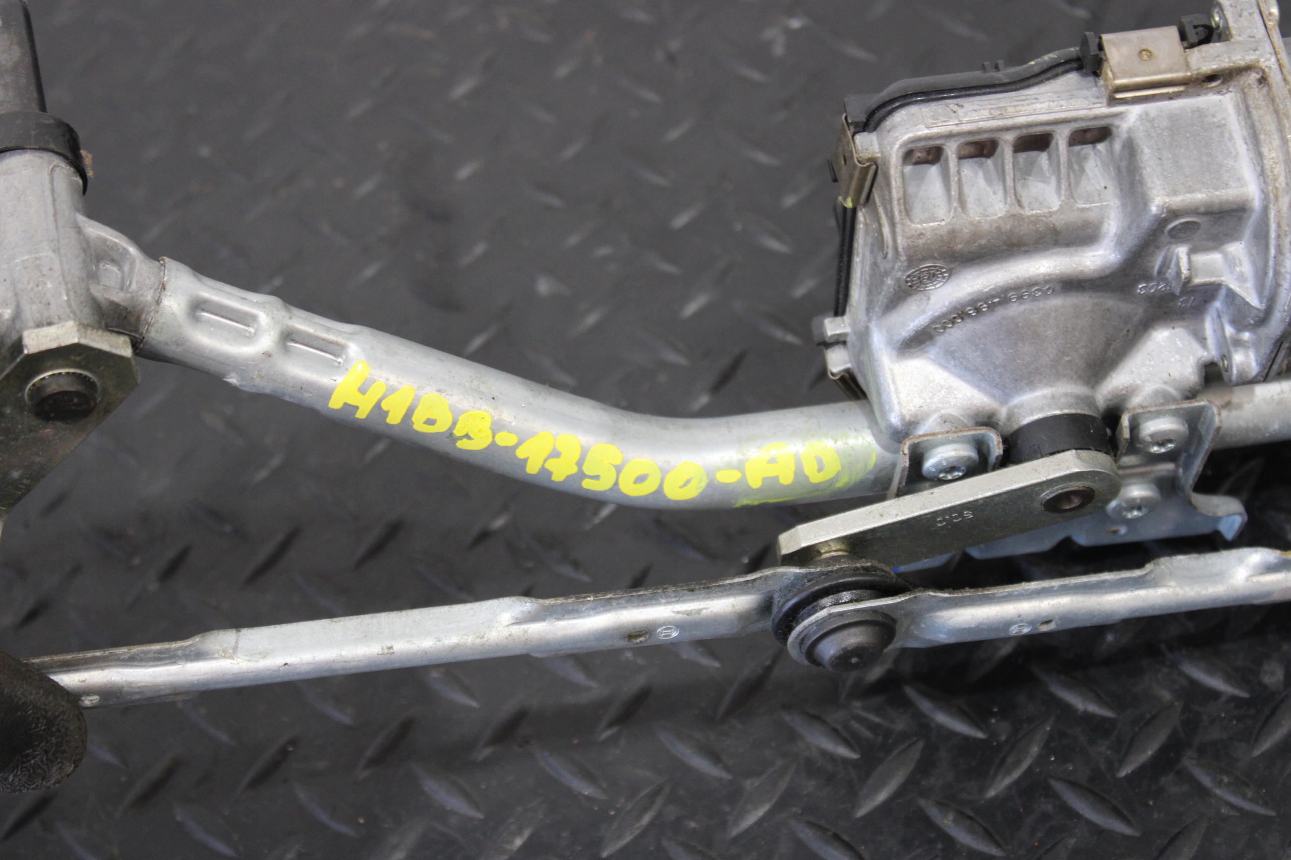 Wischergestänge FORD FIESTA MK8 H1BB-17500-AD