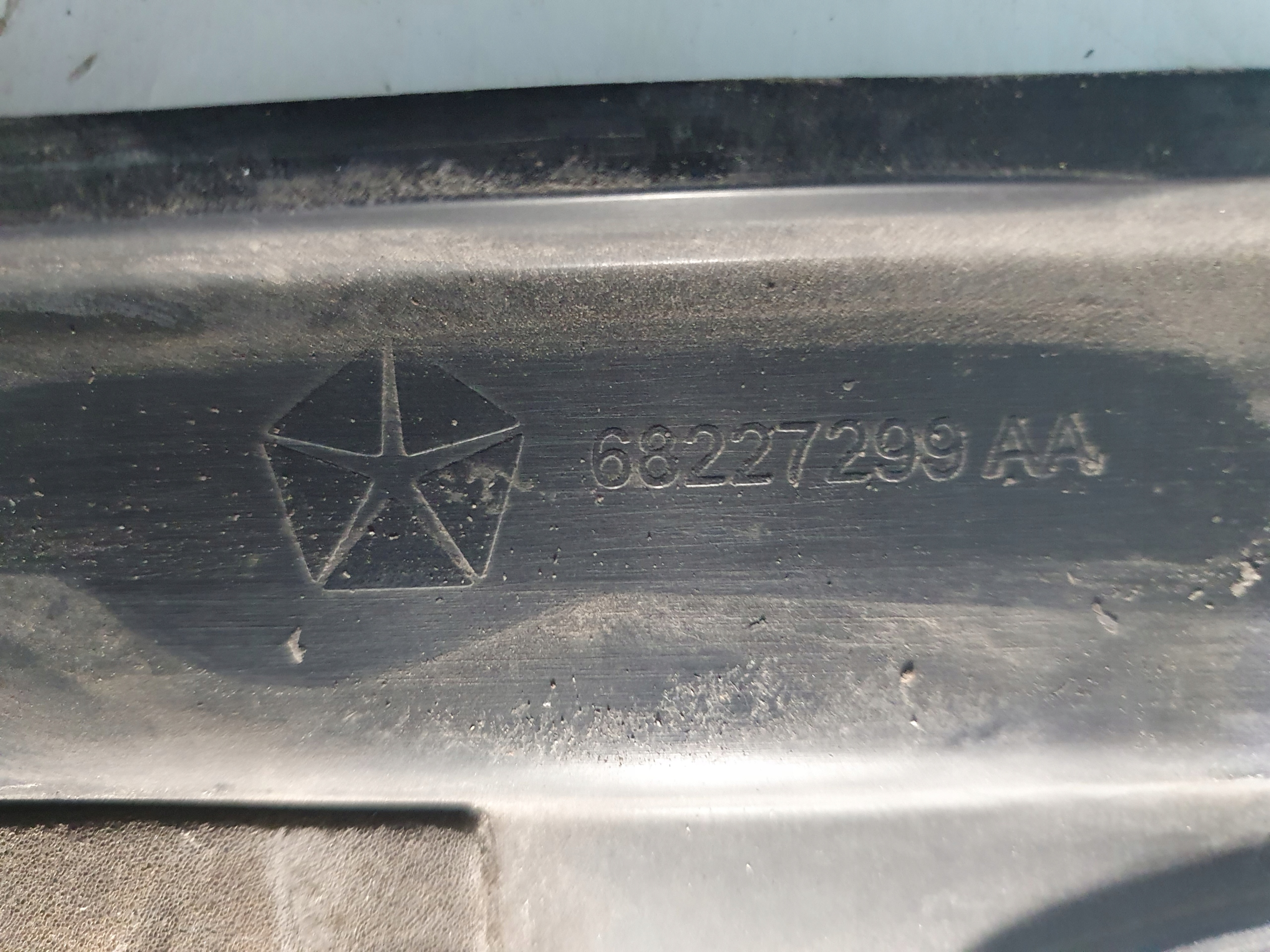 CHRYSLER PACIFICA II 16- cover upper supports front 68227299AA