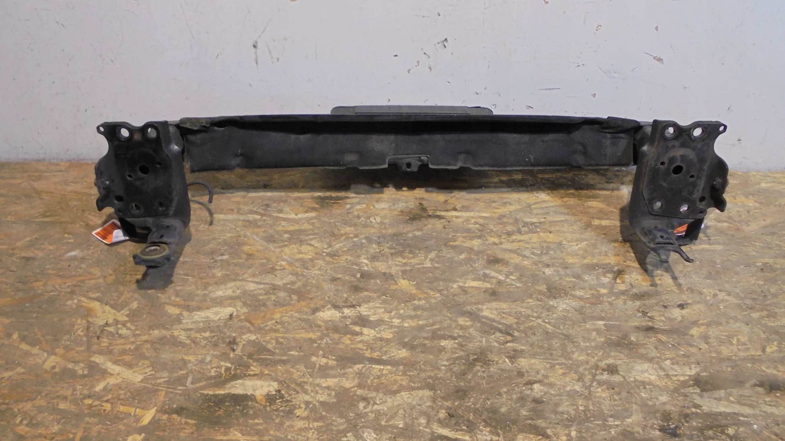 bumper support front 7L0807103011 VW Touareg