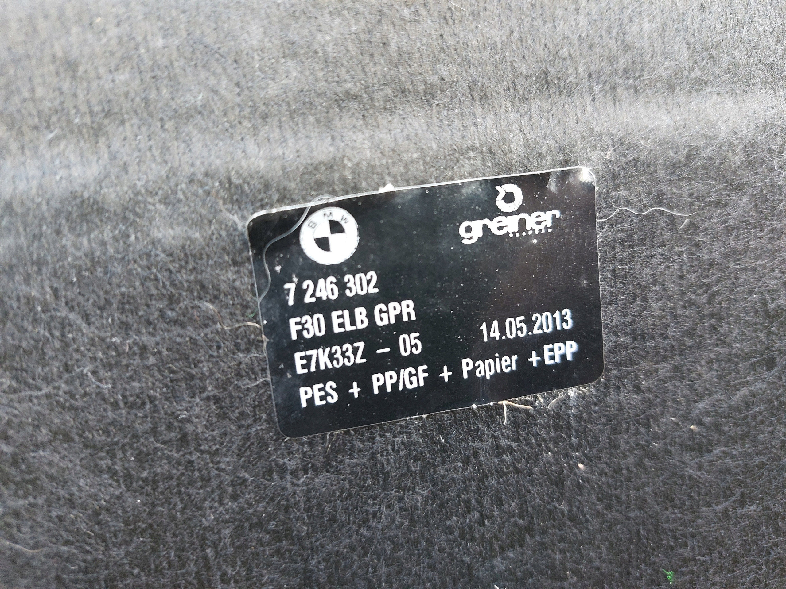 ispod prtljažnika BMW F30 7246302